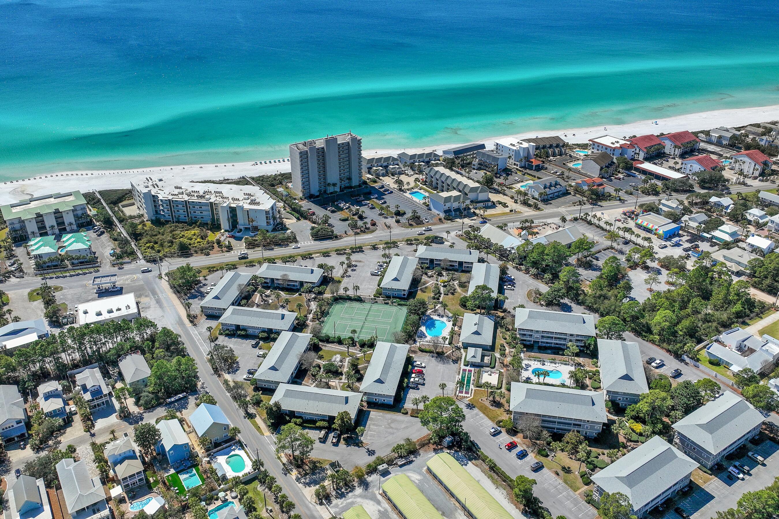 BEACHWOOD VILLAS CONDO - Residential