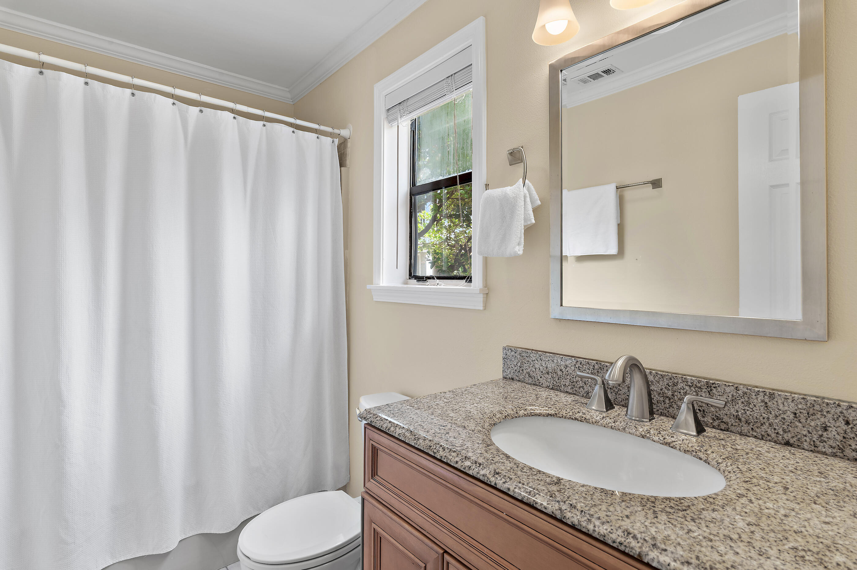 BEACHWOOD VILLAS CONDO - Residential