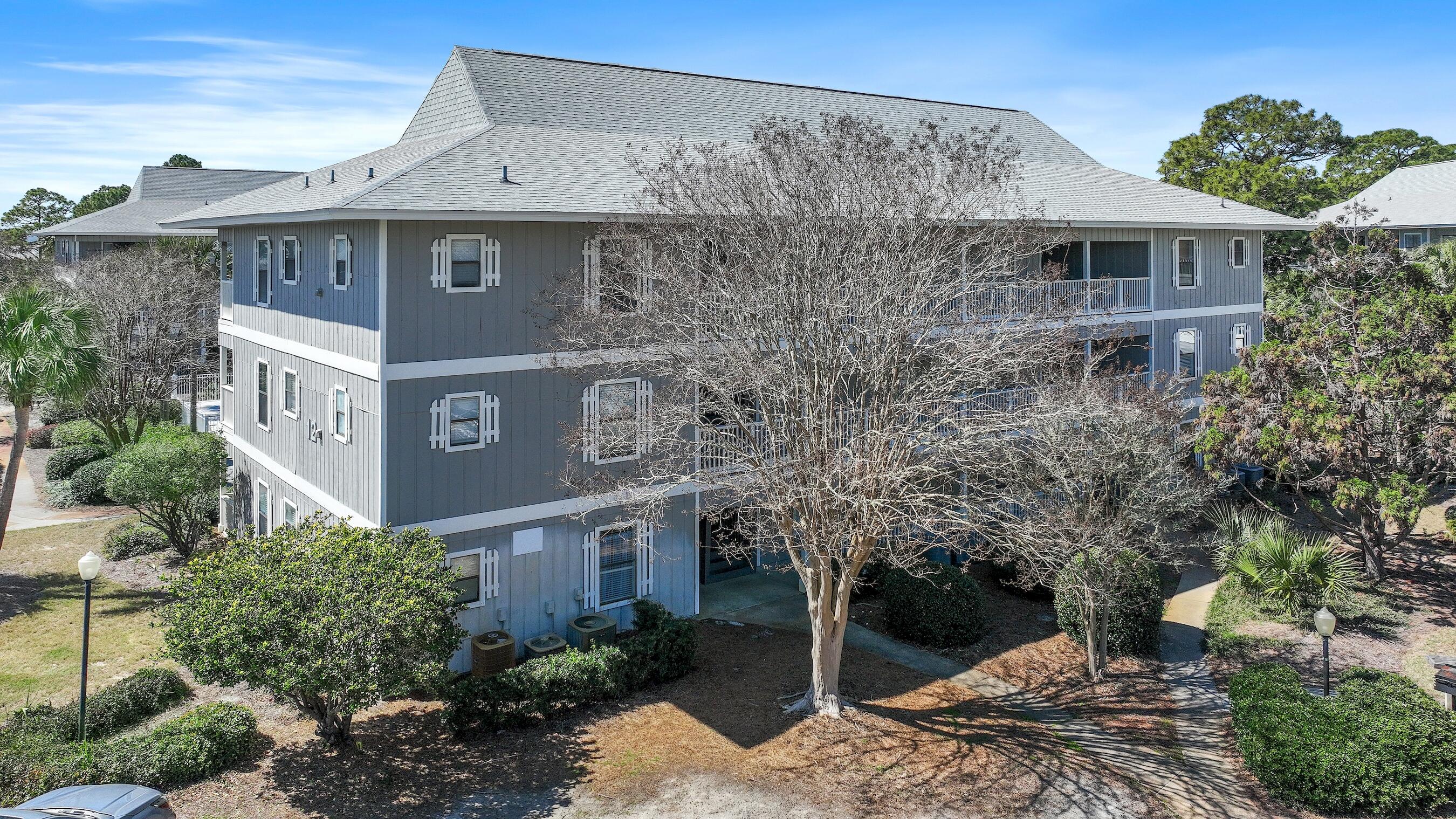 BEACHWOOD VILLAS CONDO - Residential