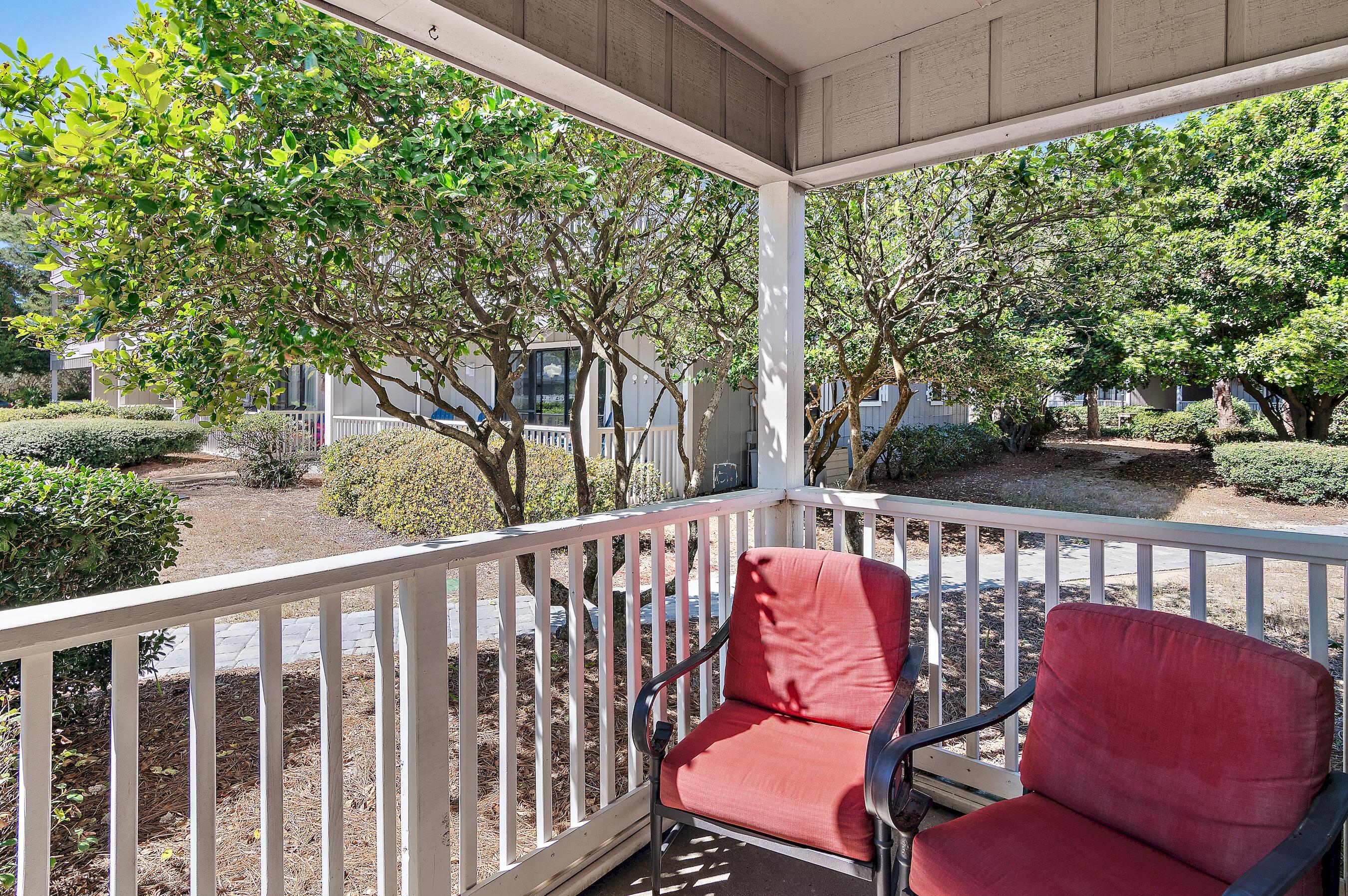 BEACHWOOD VILLAS CONDO - Residential