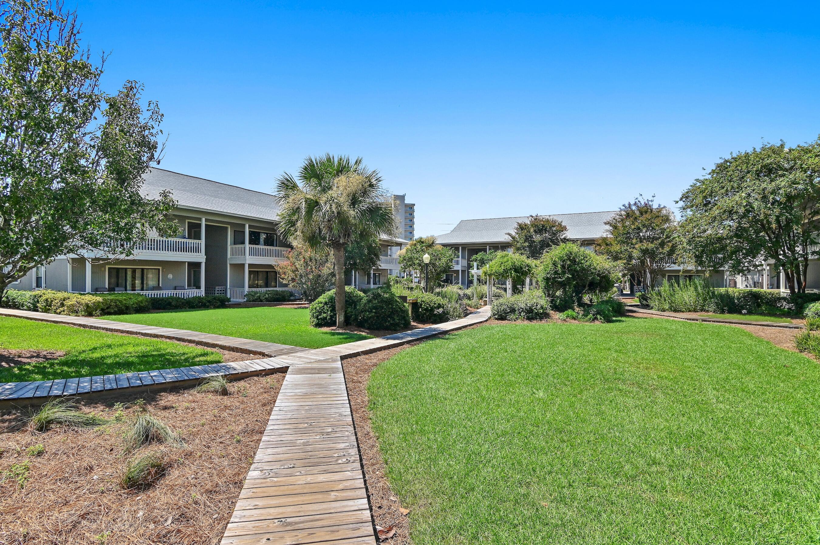BEACHWOOD VILLAS CONDO - Residential