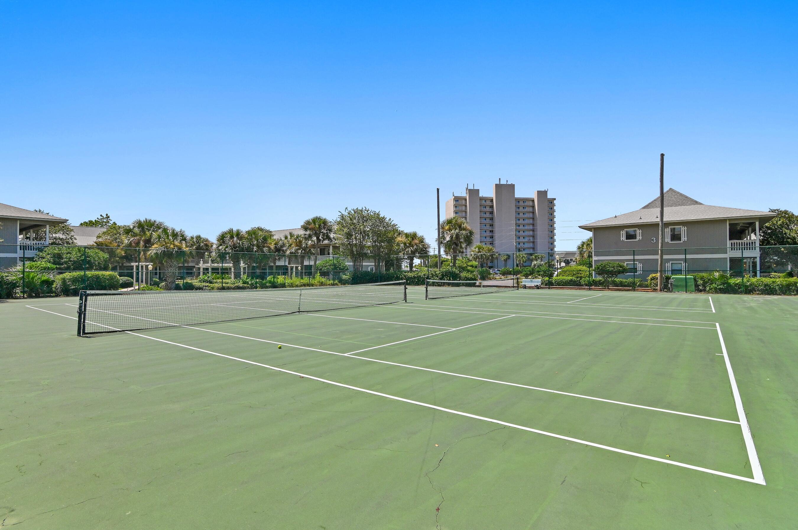 BEACHWOOD VILLAS CONDO - Residential