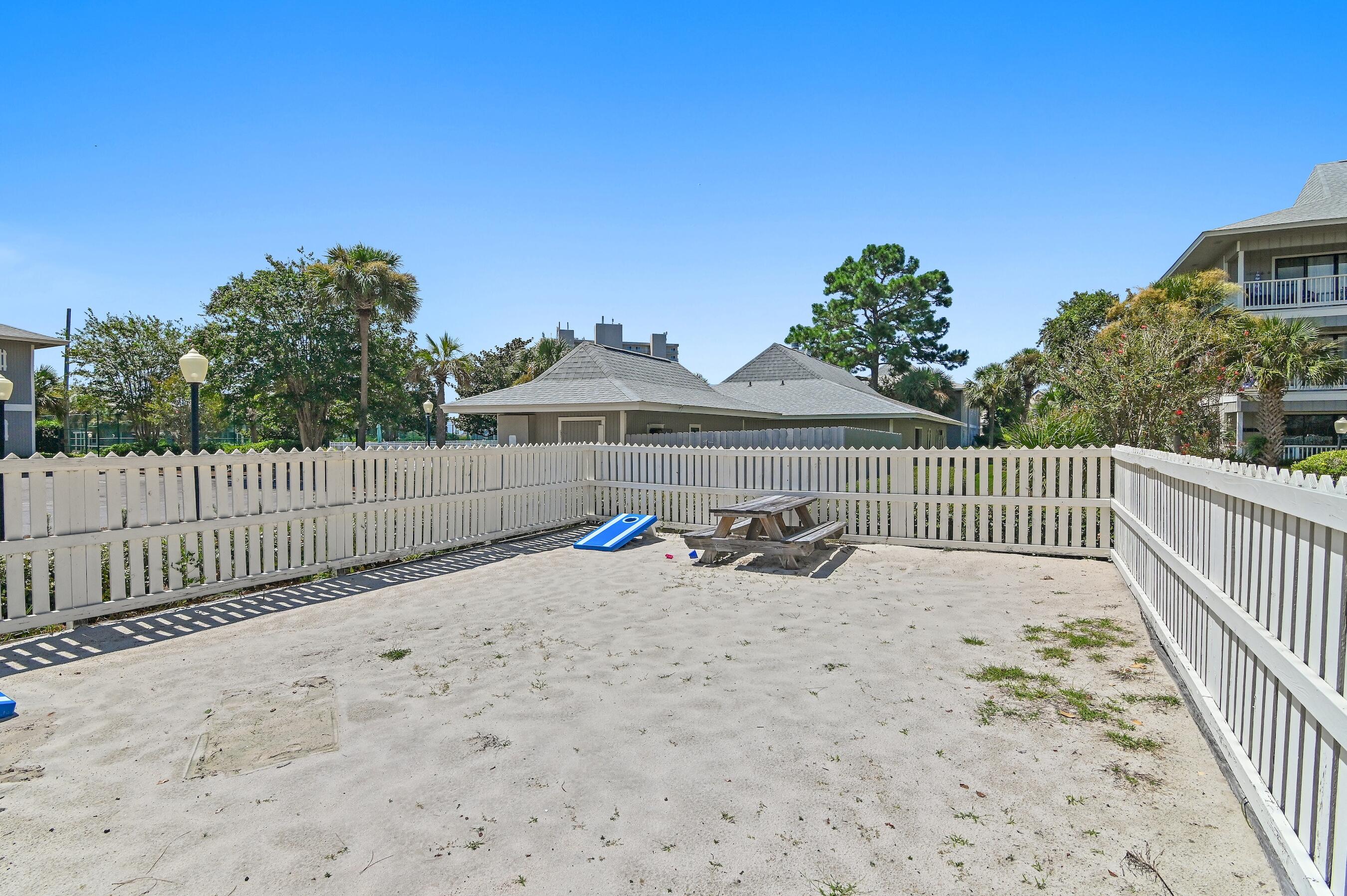 BEACHWOOD VILLAS CONDO - Residential