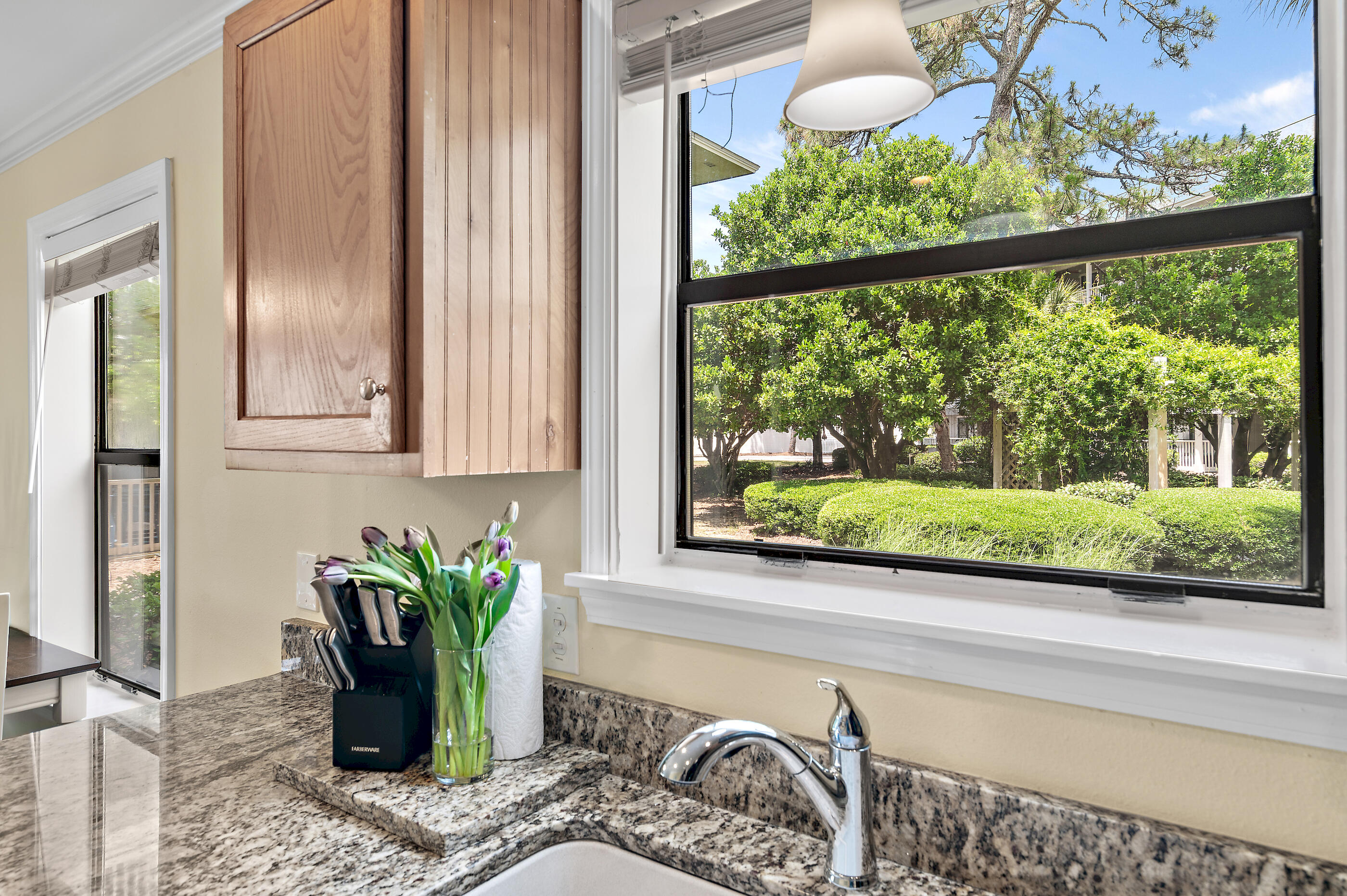 BEACHWOOD VILLAS CONDO - Residential