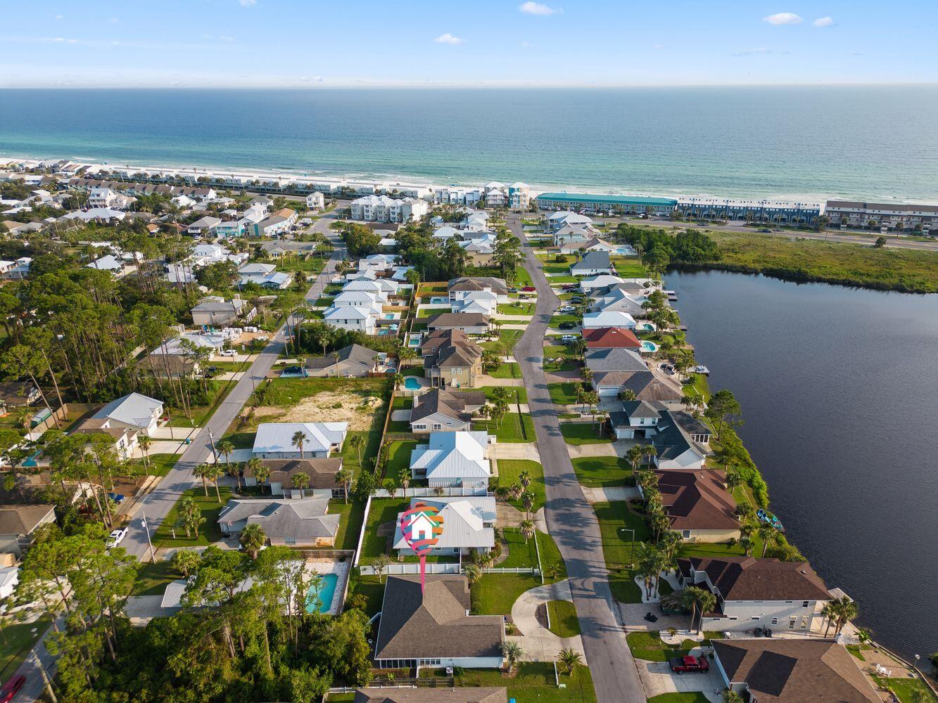 JAMAICAN LAKE CONDOS - Residential