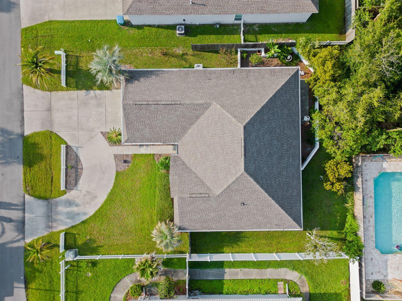 JAMAICAN LAKE CONDOS - Residential