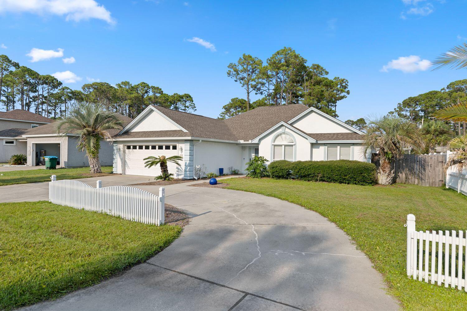 JAMAICAN LAKE CONDOS - Residential
