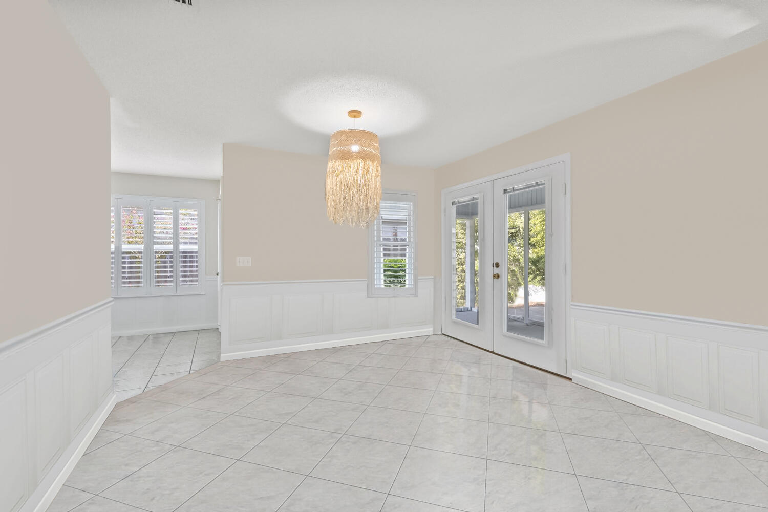 JAMAICAN LAKE CONDOS - Residential