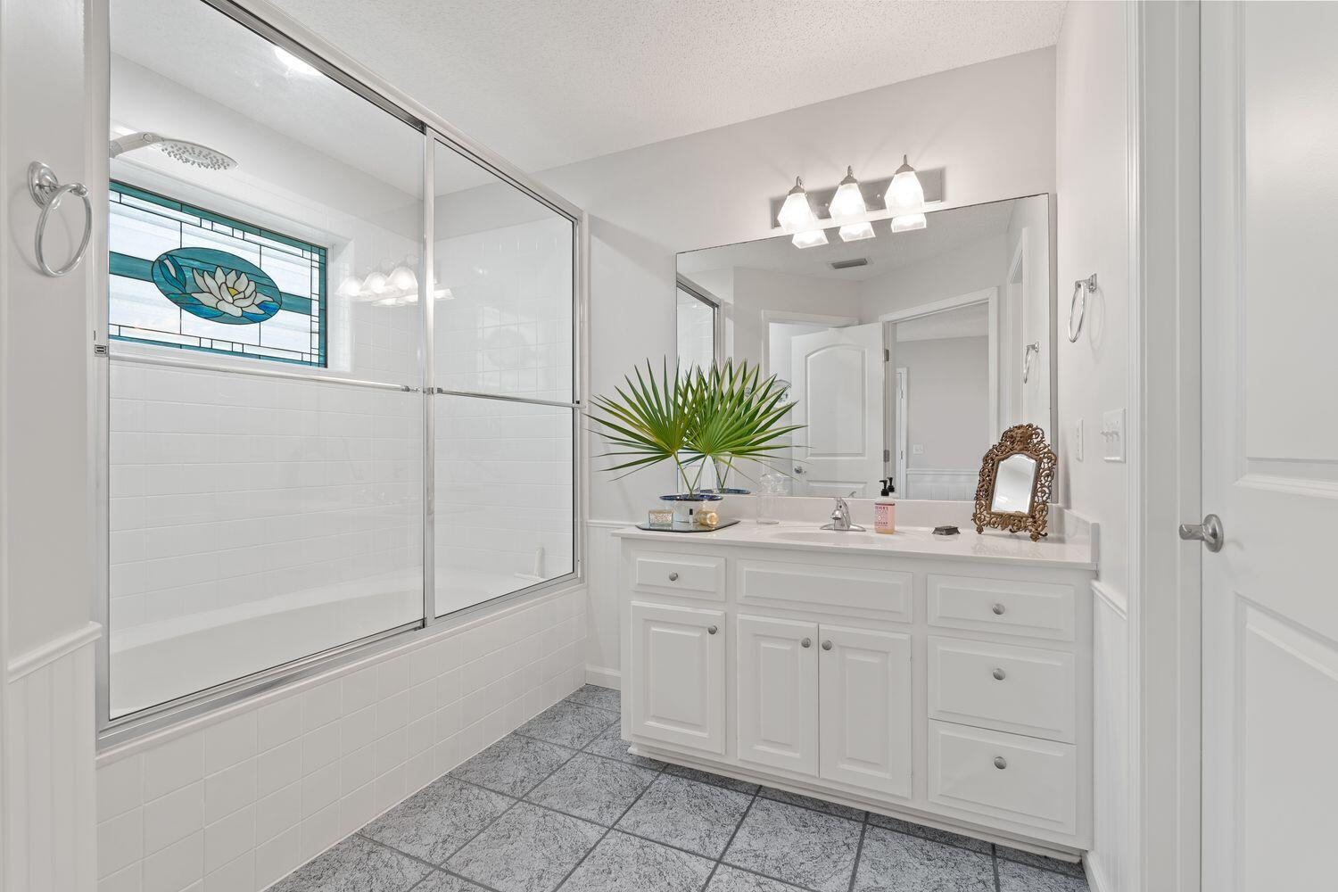 JAMAICAN LAKE CONDOS - Residential