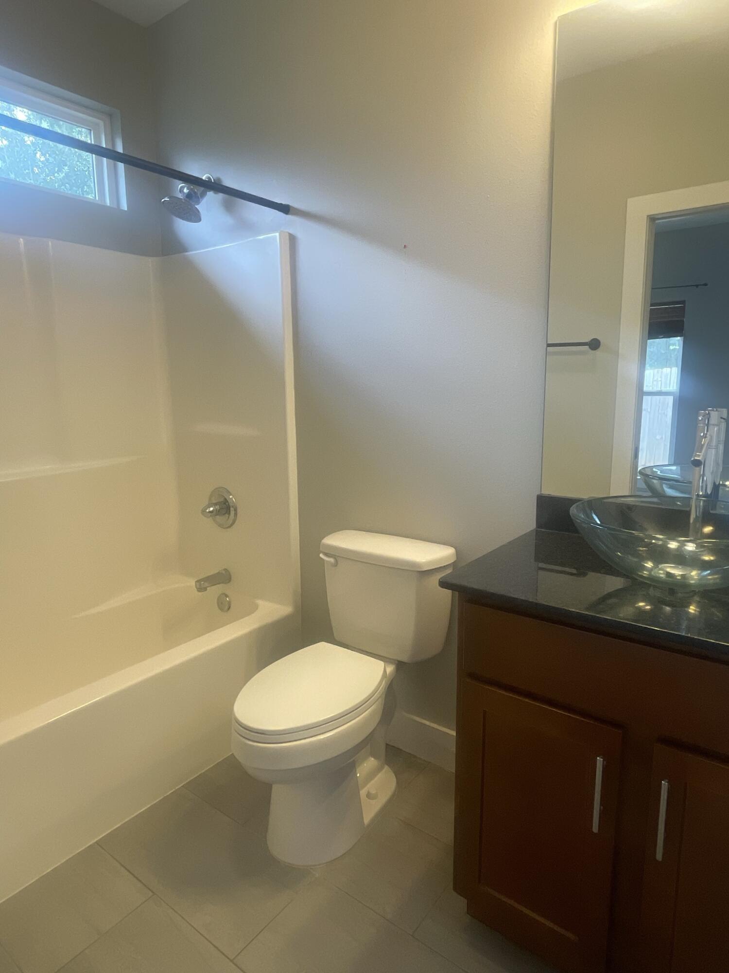 SOUTHWAY ESTATES 1ST ADDN - Residential Lease