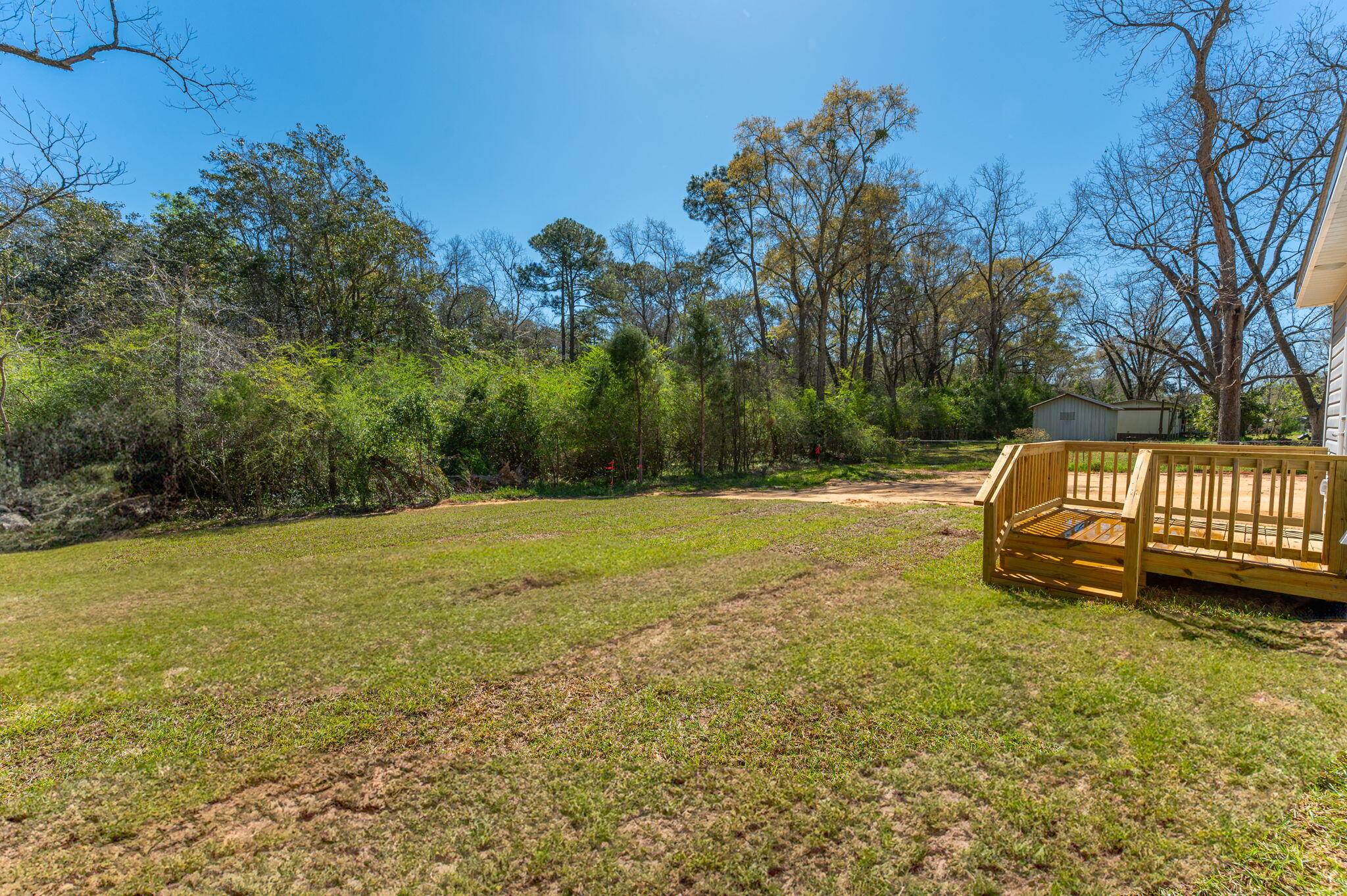 FAIRVIEW L H - Residential