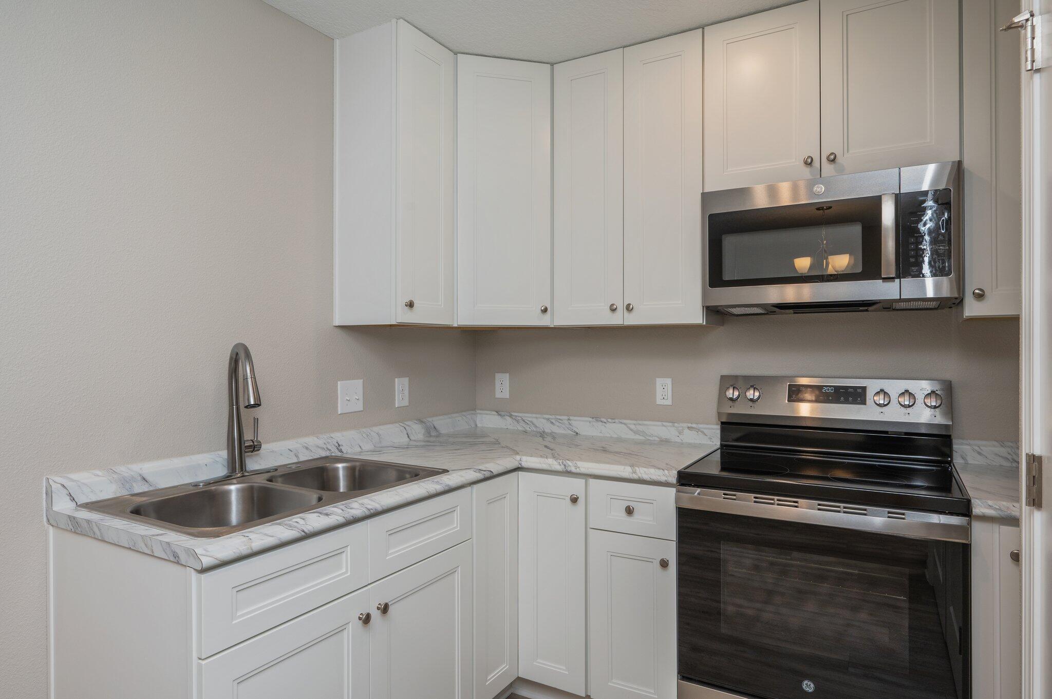 FAIRVIEW L H - Residential