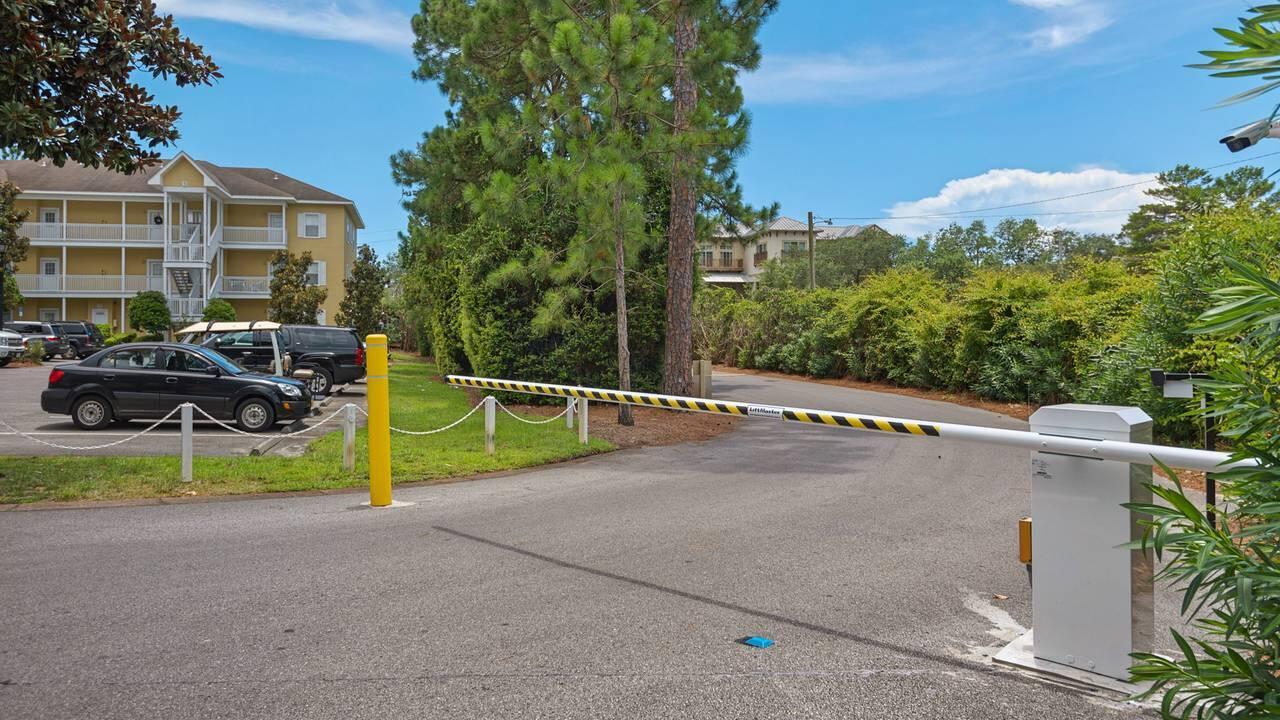 HERONS WATCH CONDO PH 1 - Residential