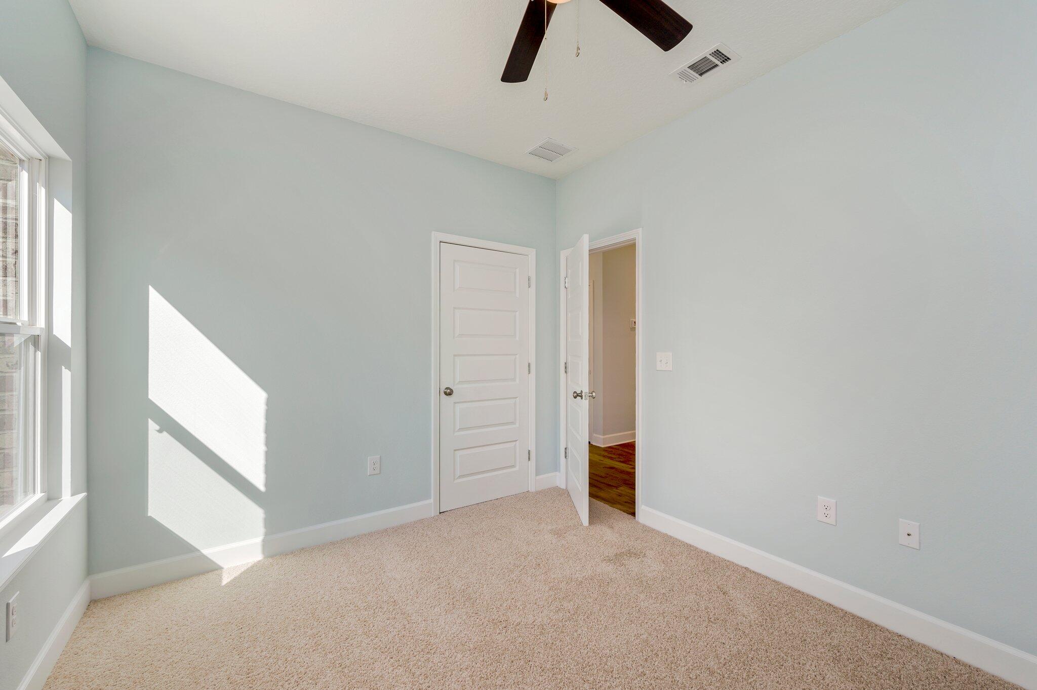 LIBERTY OAKS - Residential
