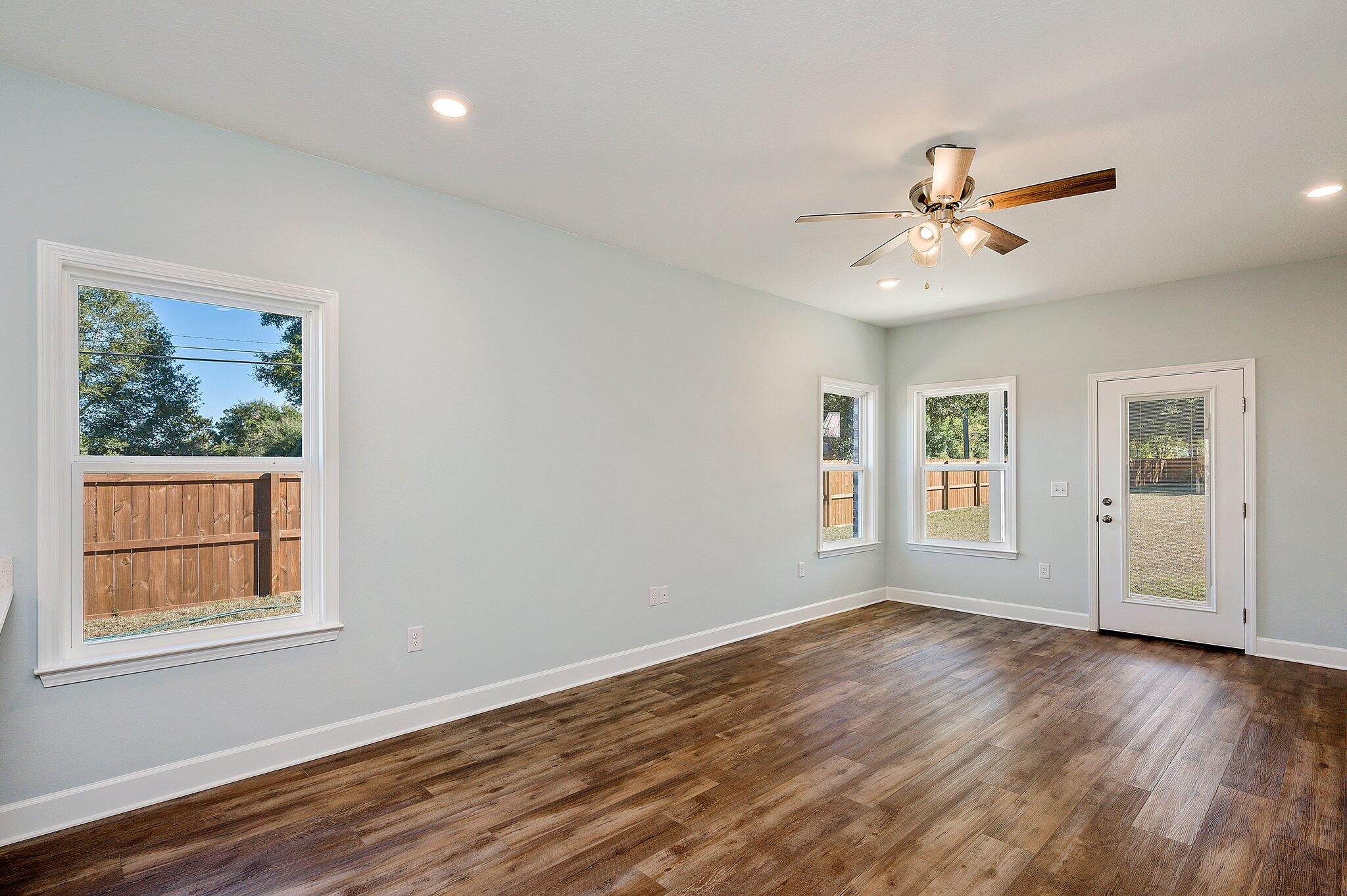 LIBERTY OAKS - Residential