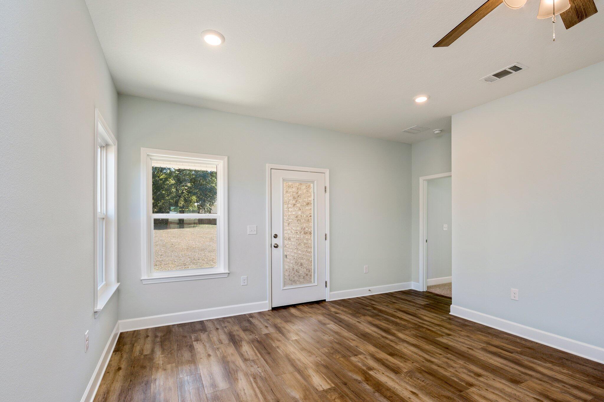LIBERTY OAKS - Residential