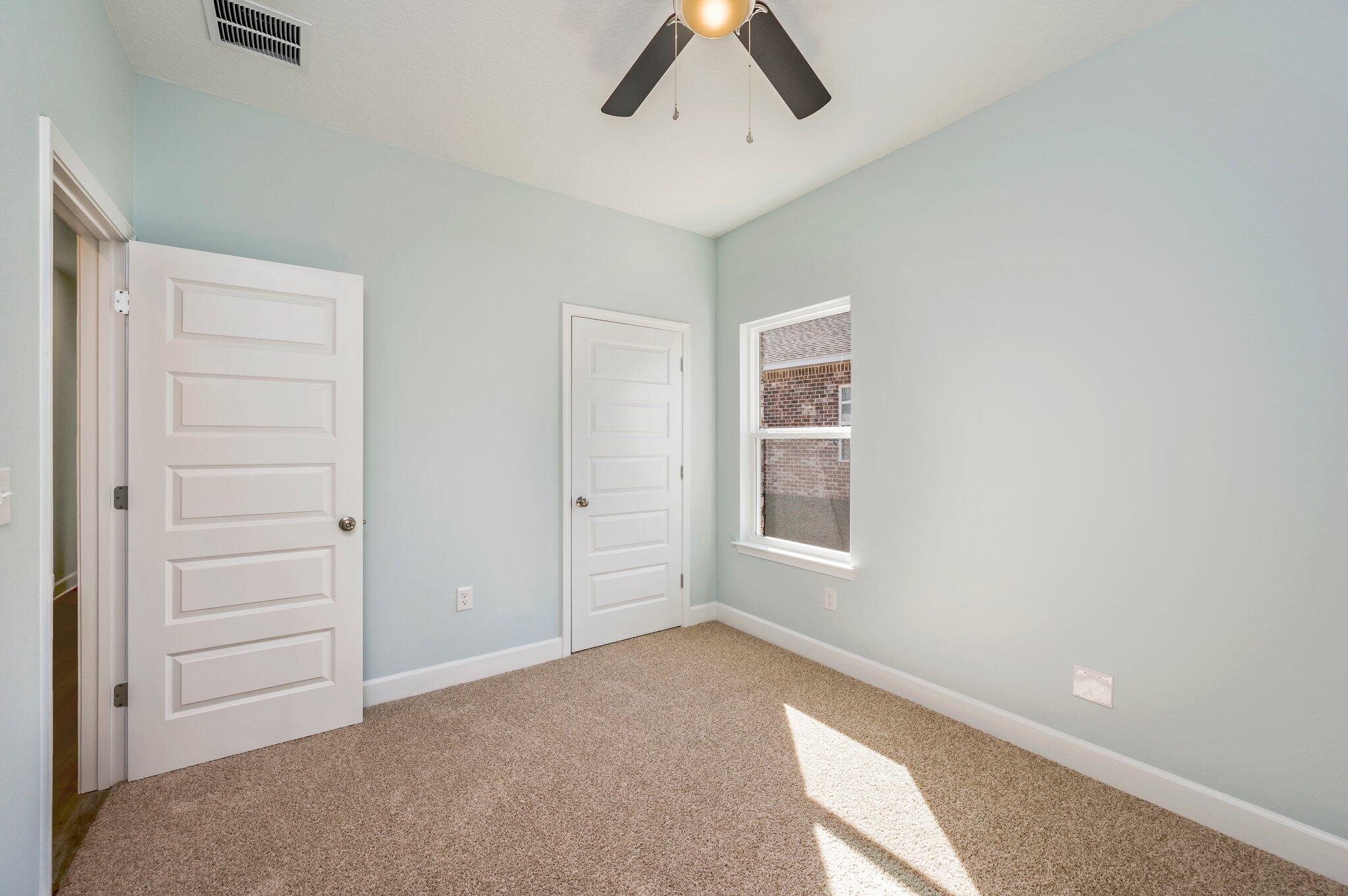 LIBERTY OAKS - Residential