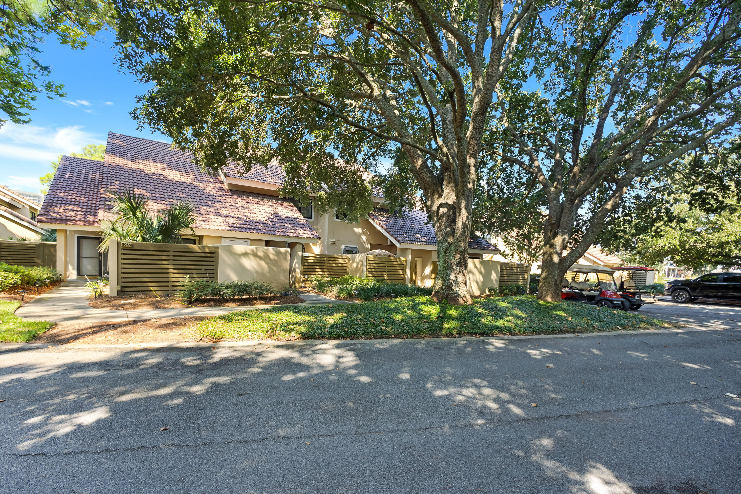 BEACHWALK VILLAS PH 04 - Residential