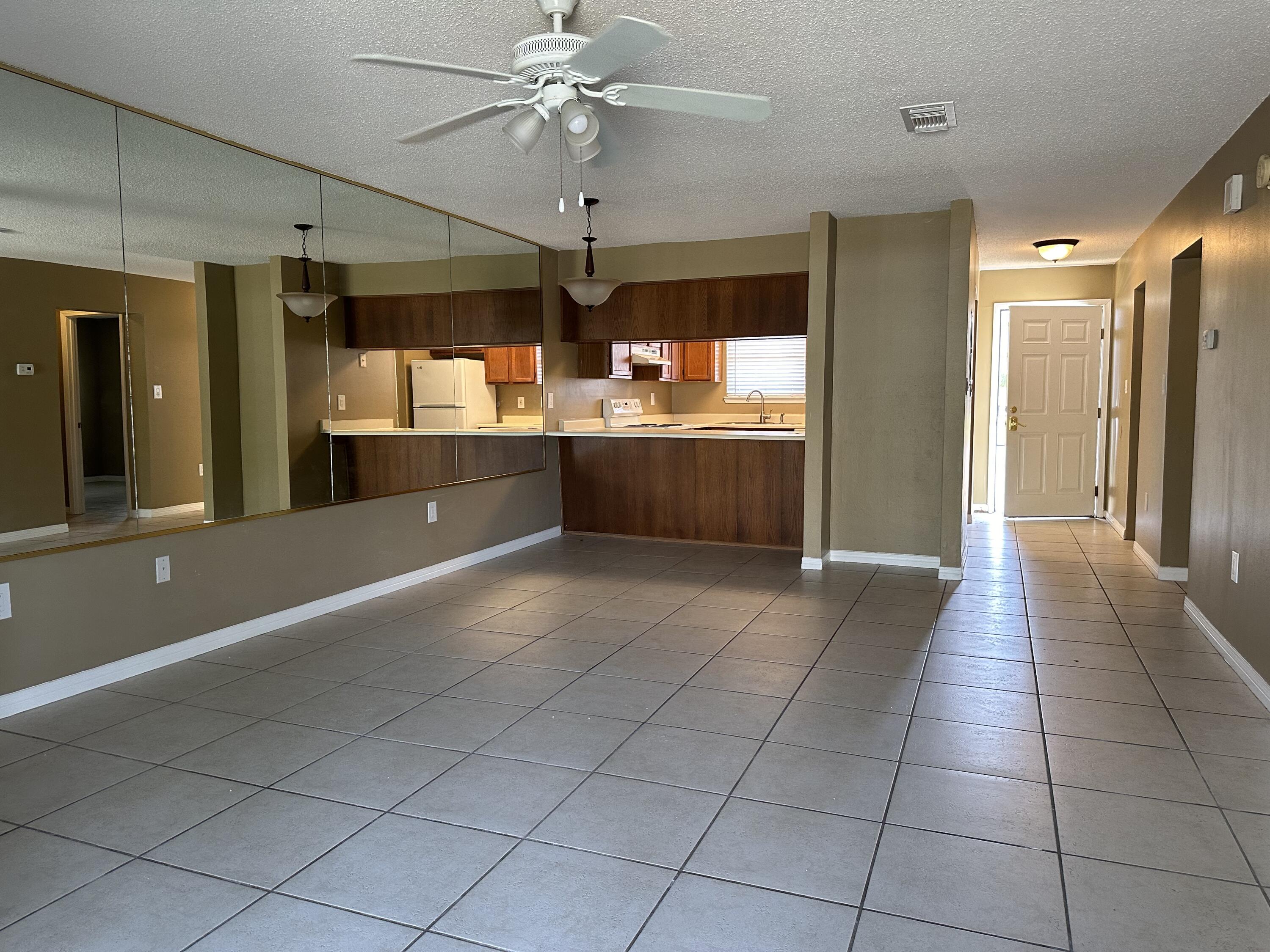 COMMODORES LANDING 3-B - Residential