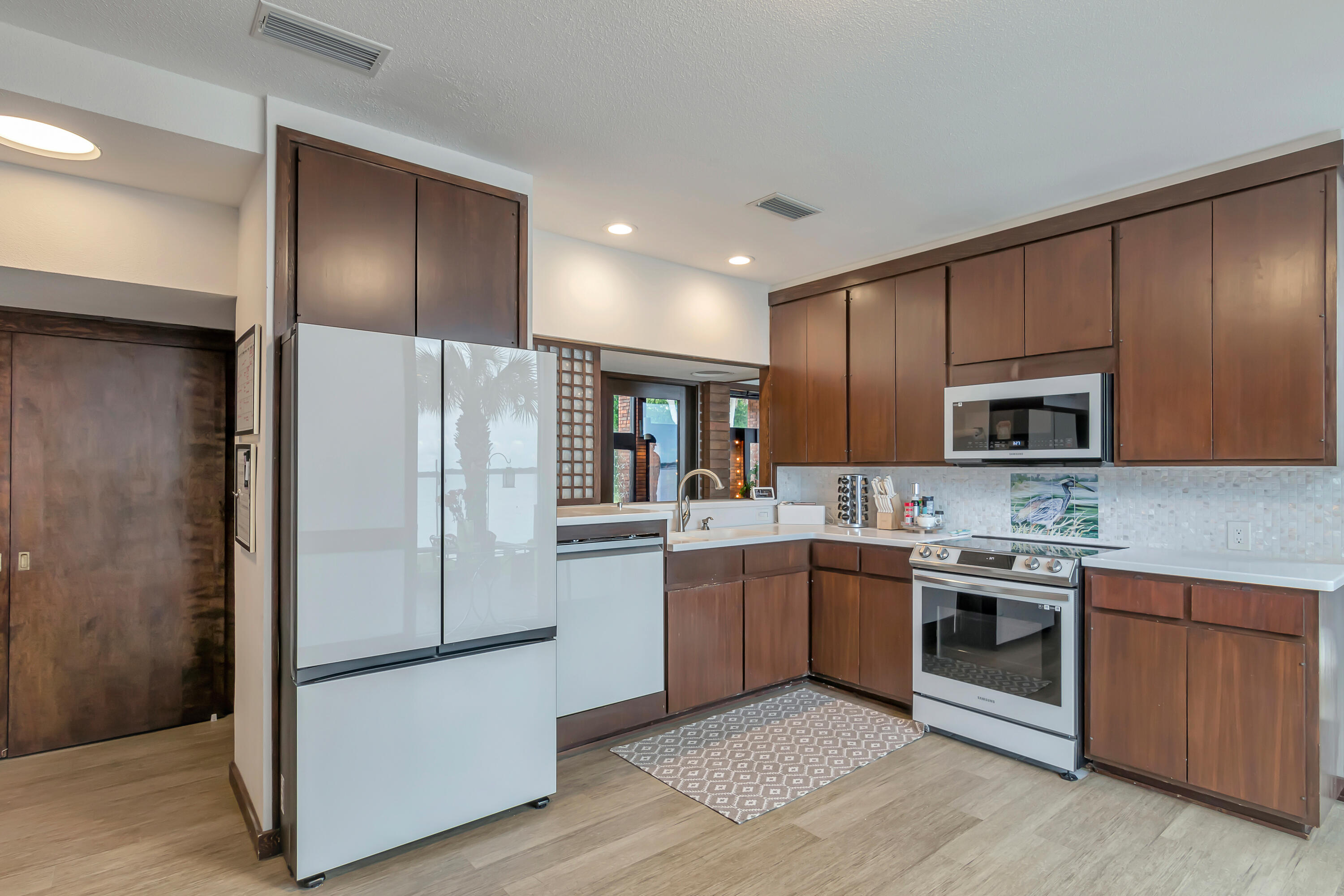 FWB&MRY ESTHR WATER - Residential