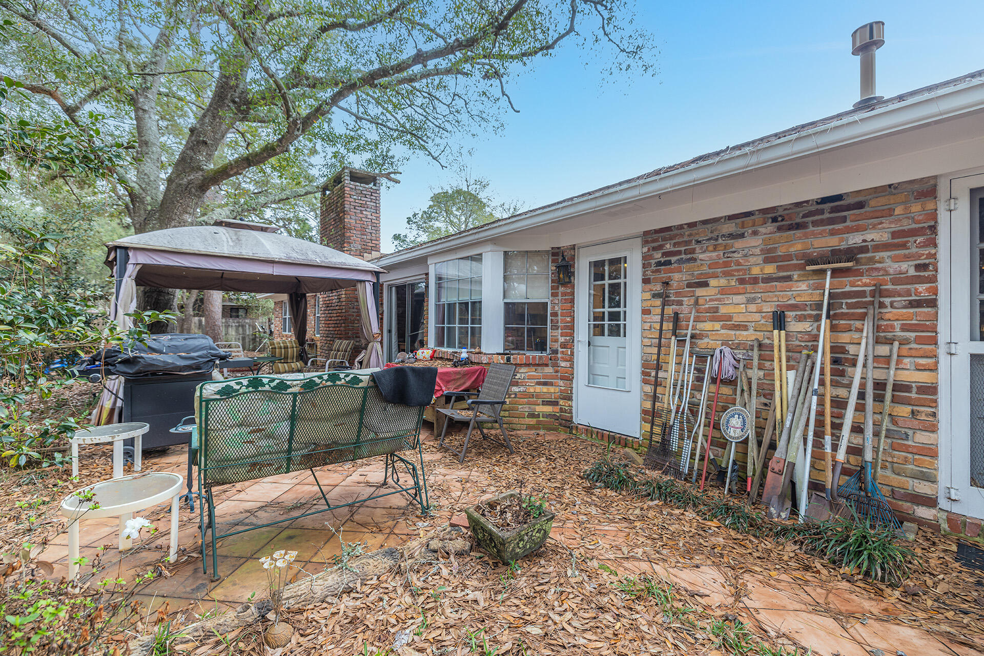 LAKE LORRAINE ESTATES - Residential
