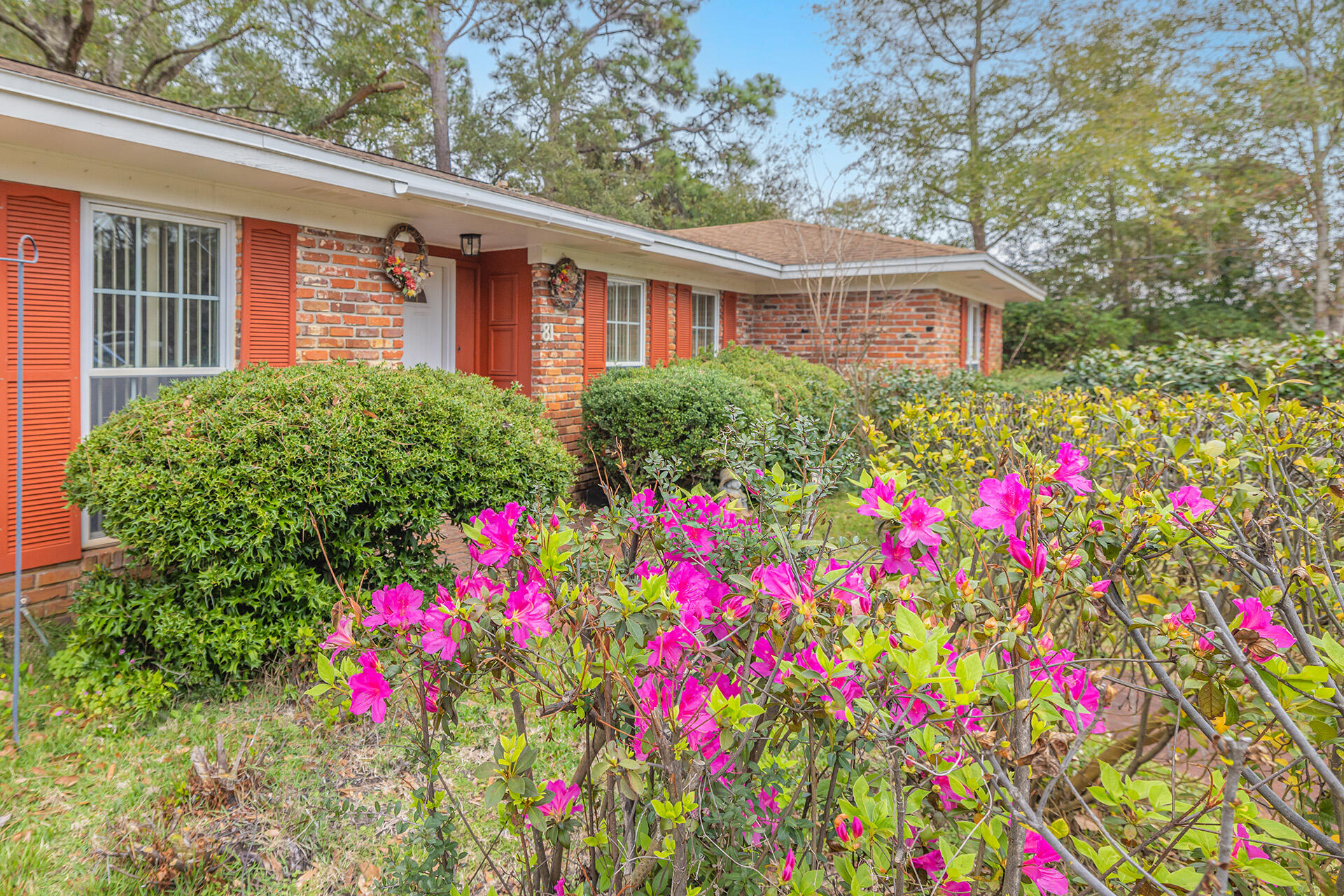 LAKE LORRAINE ESTATES - Residential
