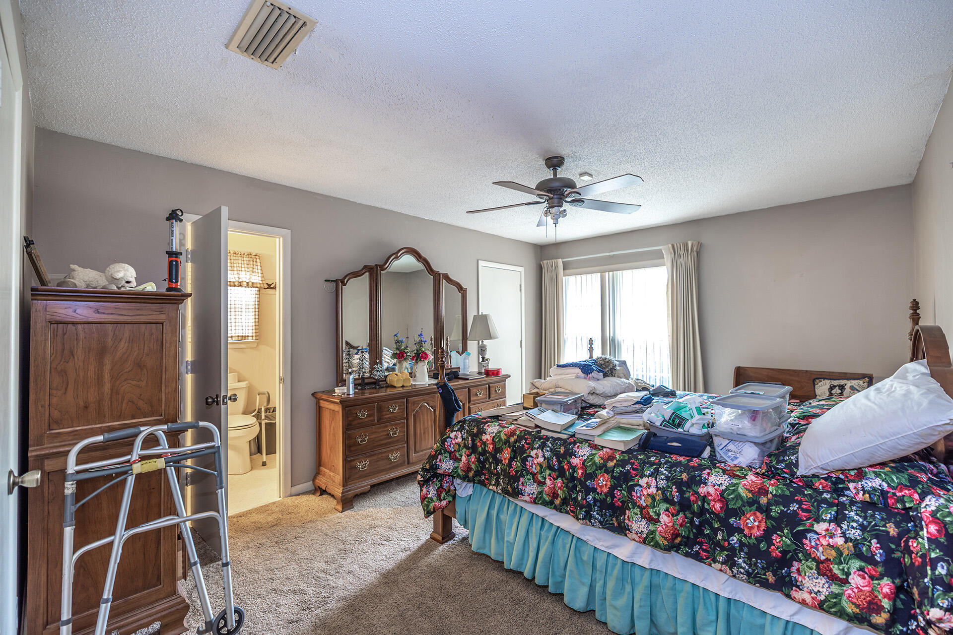LAKE LORRAINE ESTATES - Residential