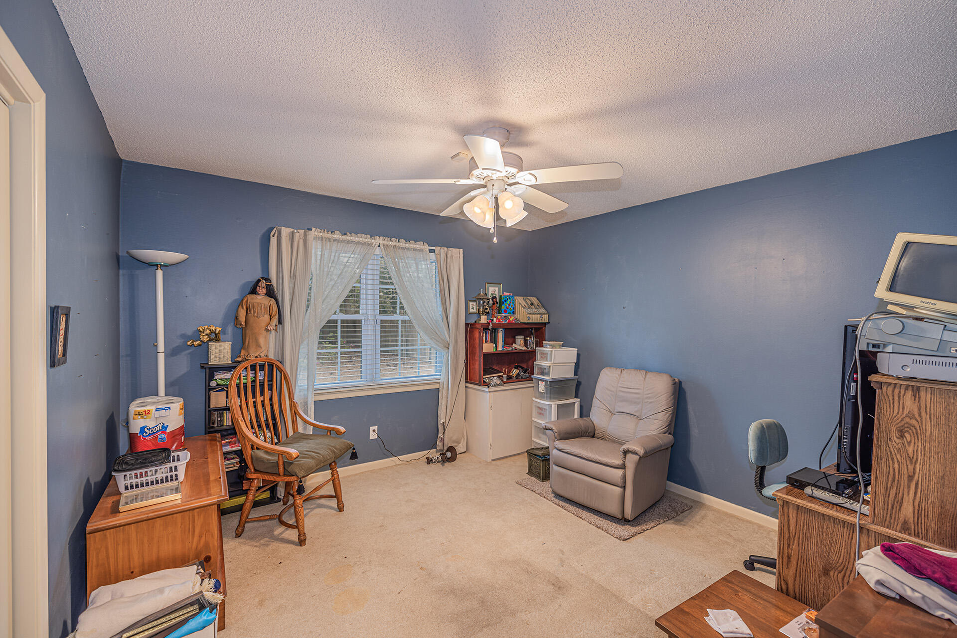LAKE LORRAINE ESTATES - Residential