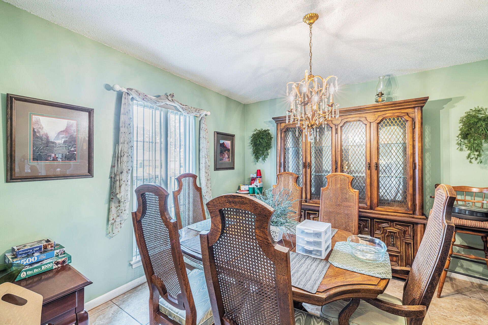 LAKE LORRAINE ESTATES - Residential