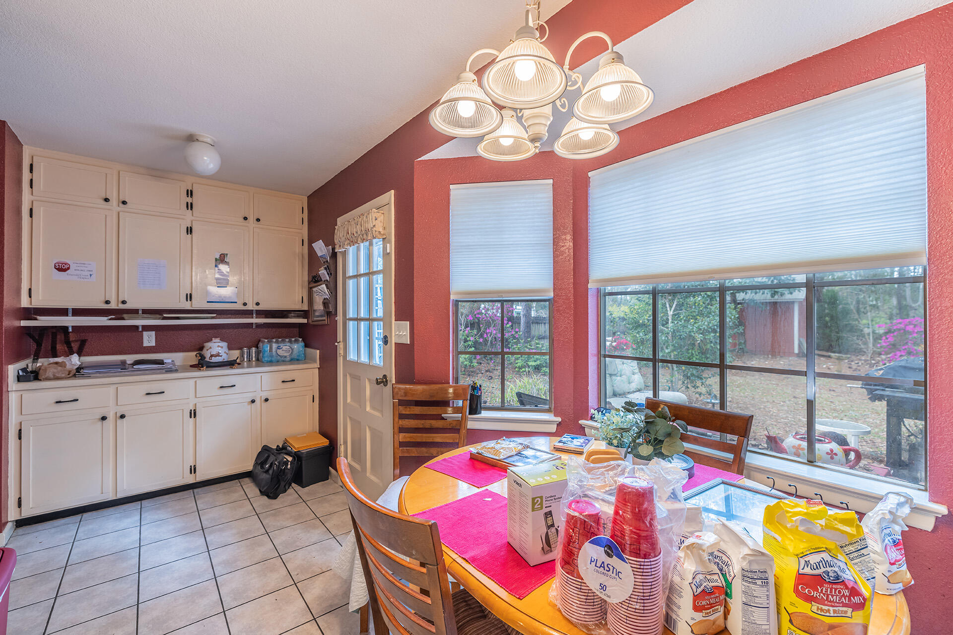 LAKE LORRAINE ESTATES - Residential