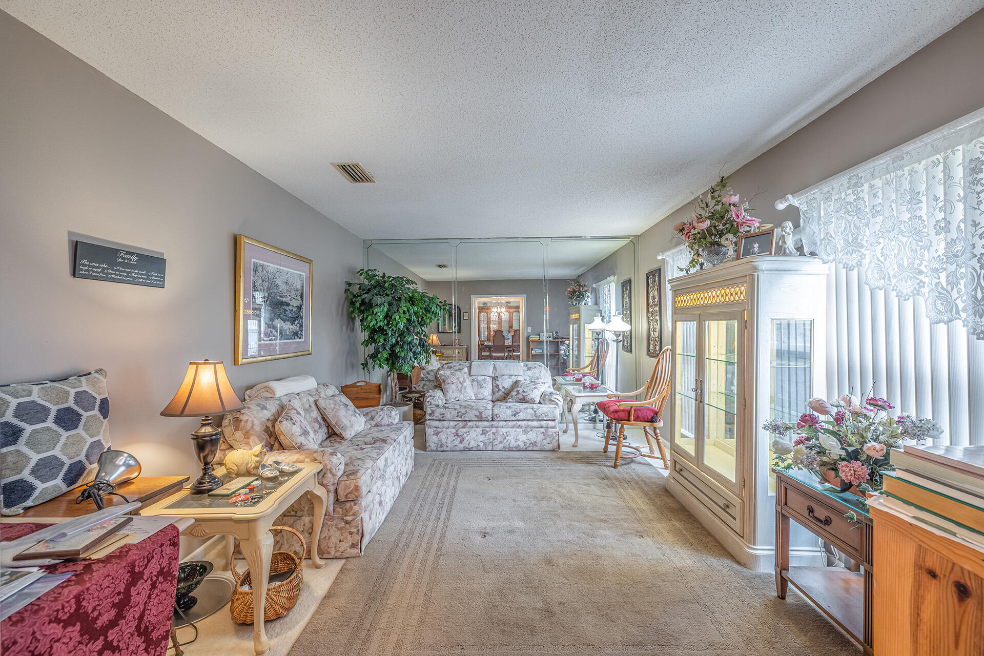 LAKE LORRAINE ESTATES - Residential