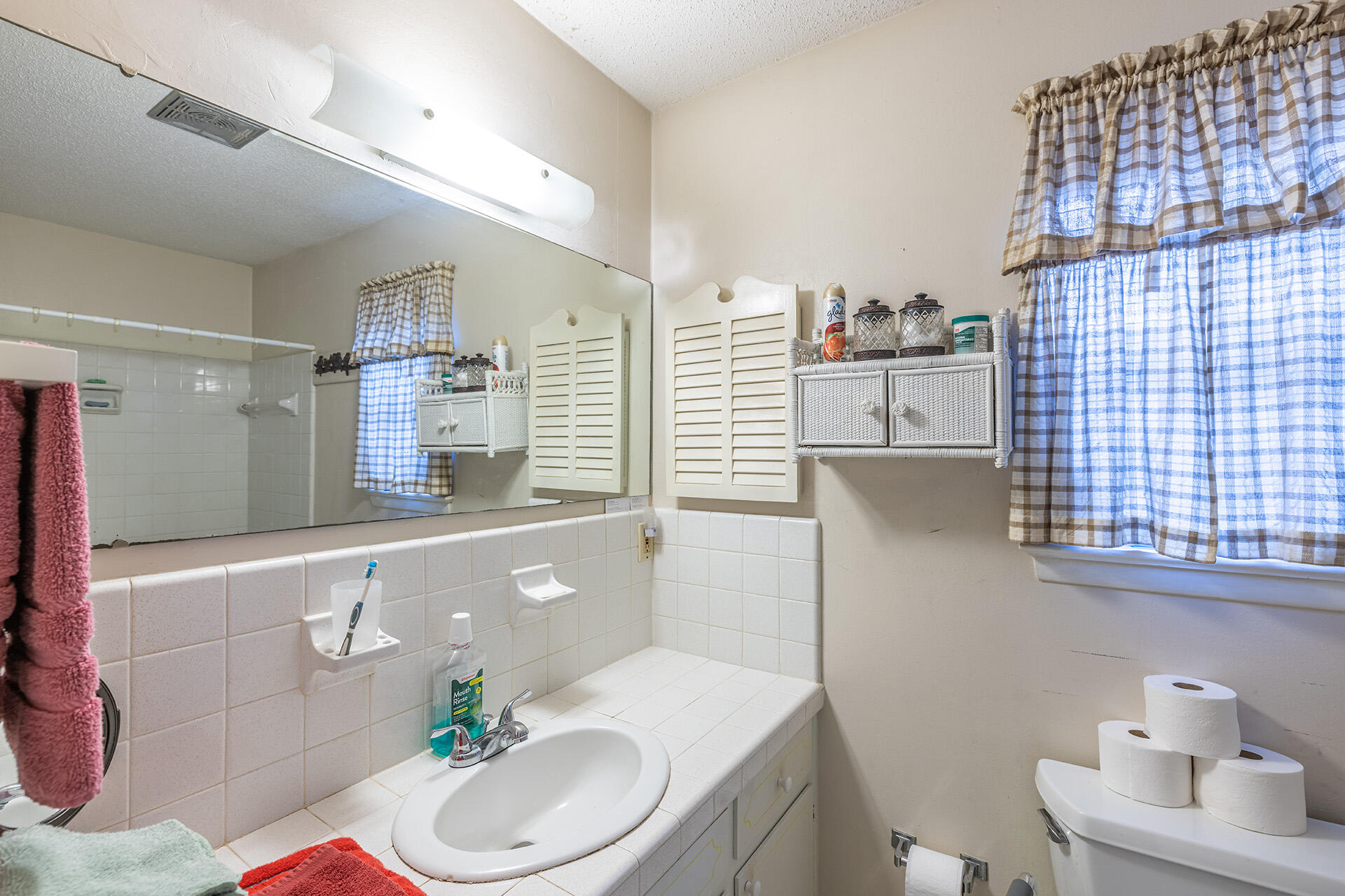 LAKE LORRAINE ESTATES - Residential