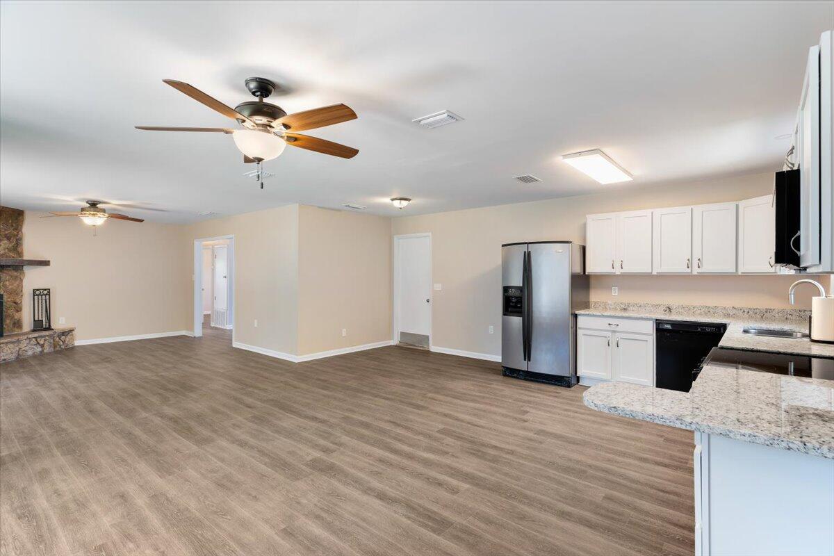LAKEVIEW ESTATES - Residential