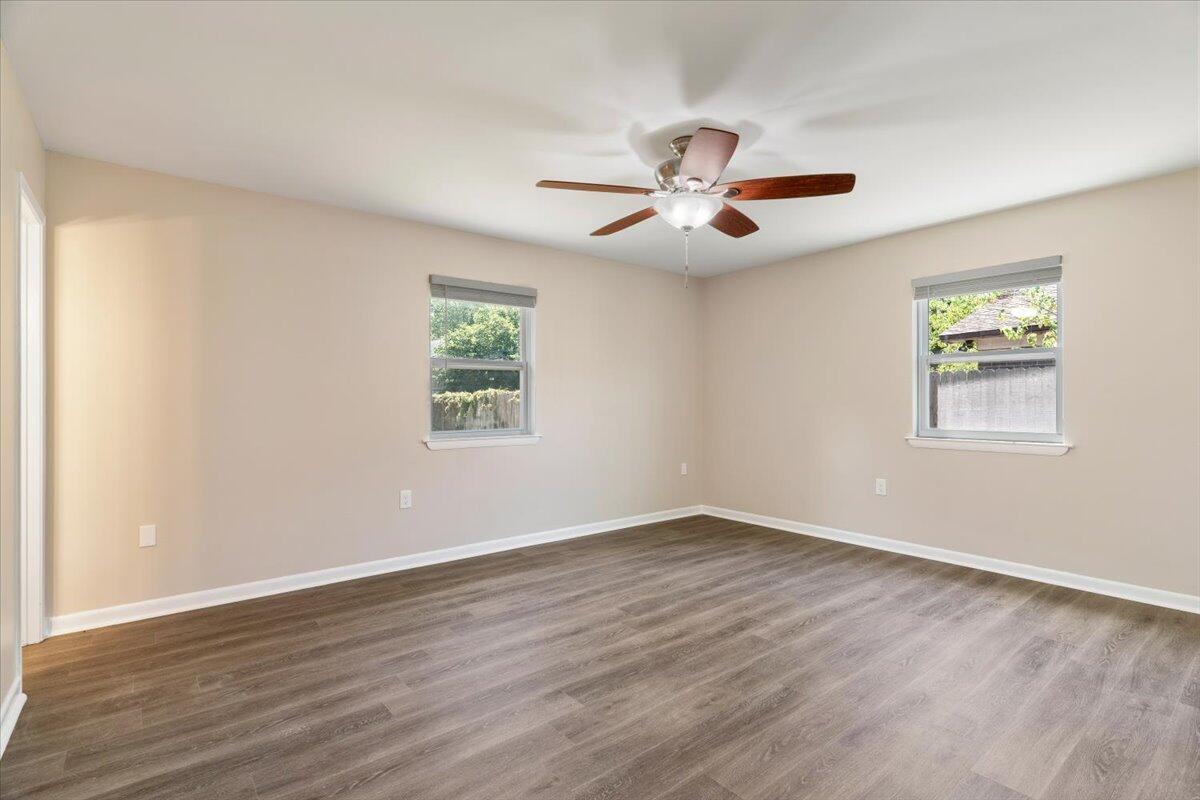 LAKEVIEW ESTATES - Residential
