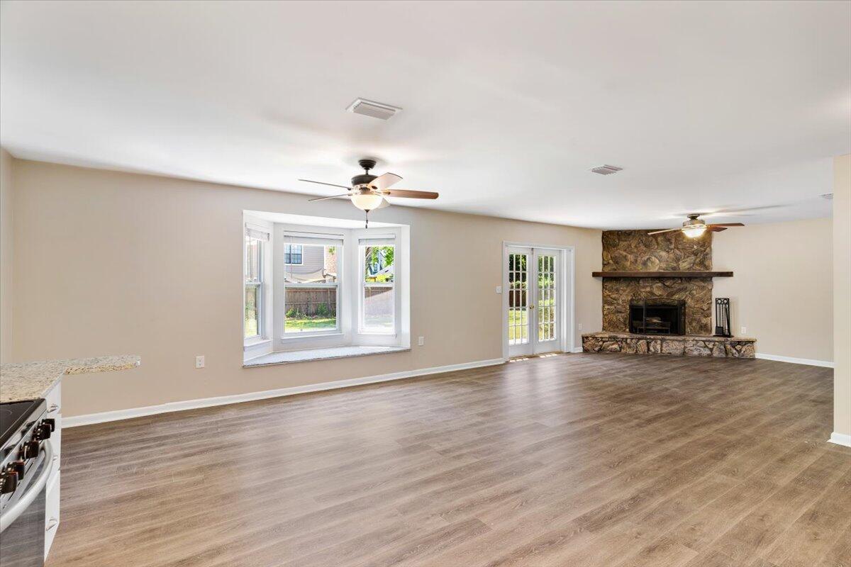 LAKEVIEW ESTATES - Residential
