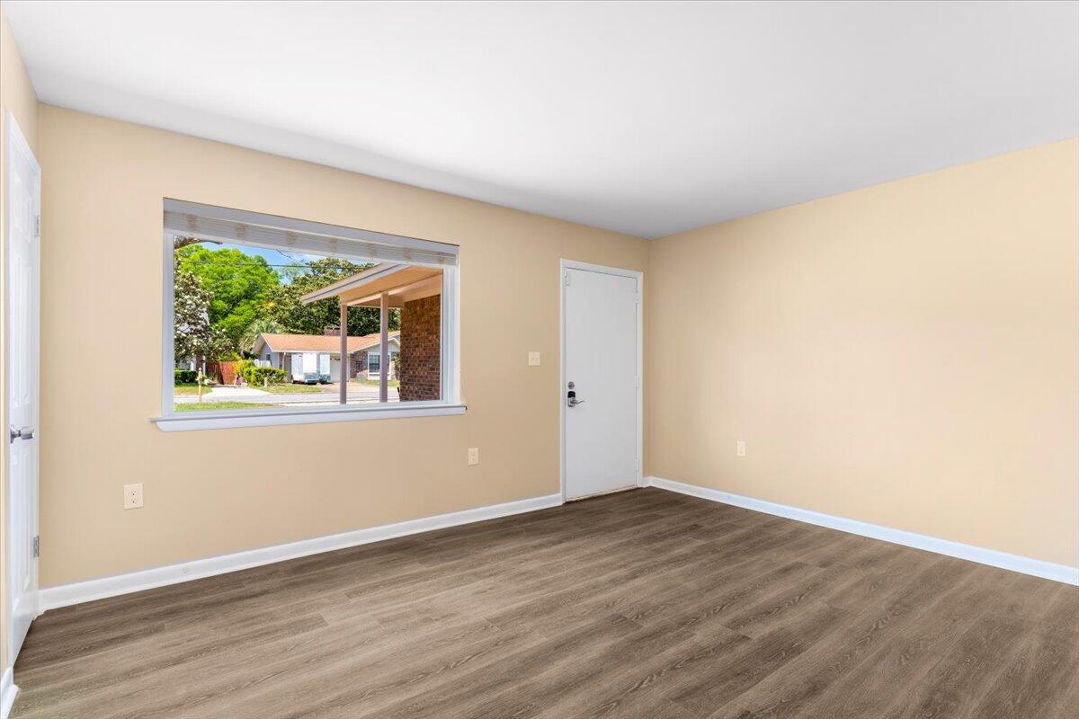 LAKEVIEW ESTATES - Residential