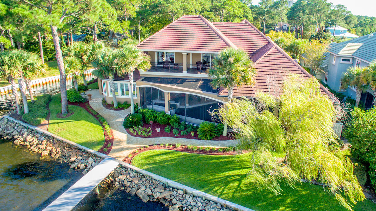 SUNBURST ON THE BAY - Residential