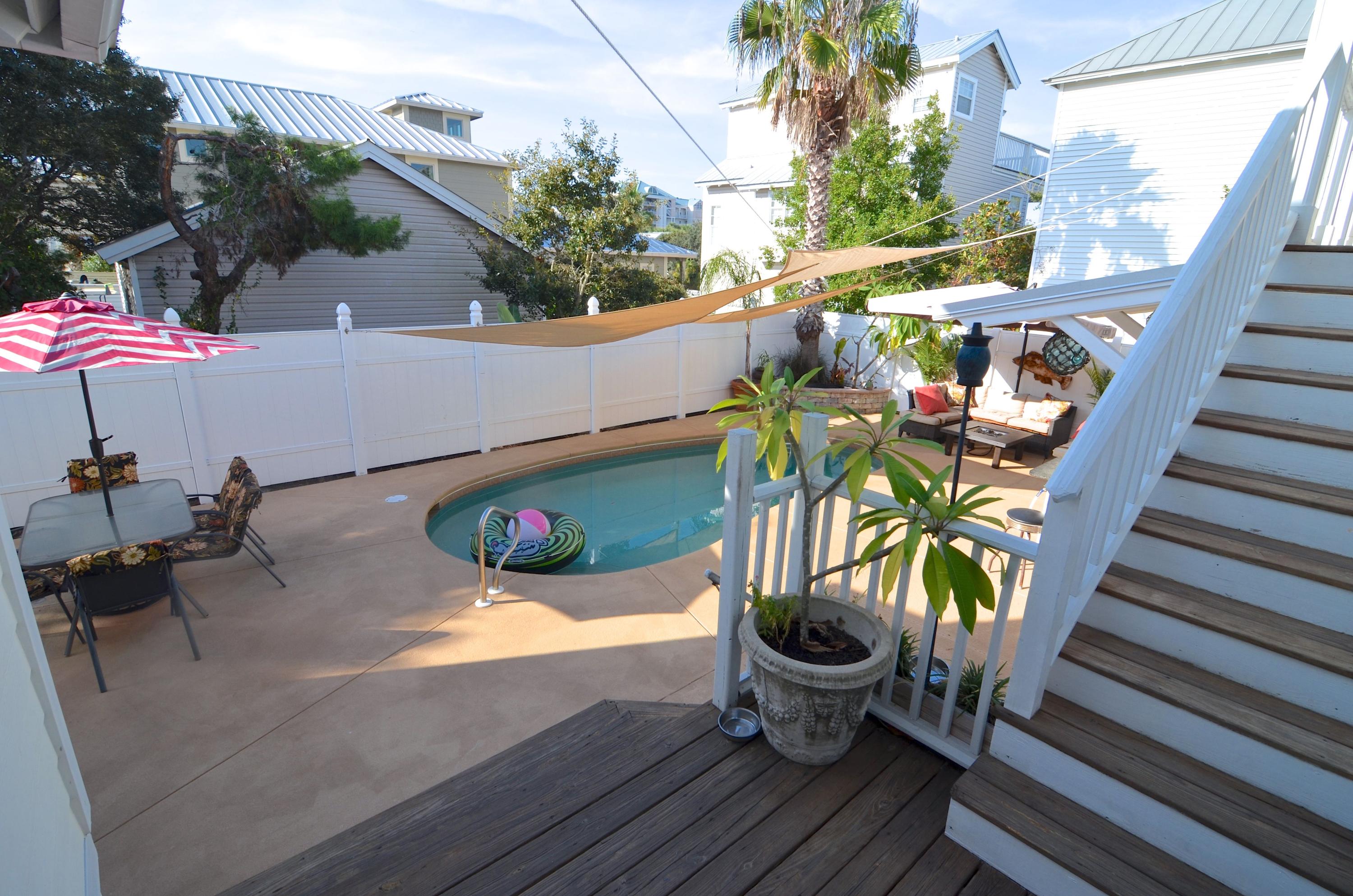 CRYSTAL BCH E1/2 LOTS 14 & 15 BLK 7 - Residential