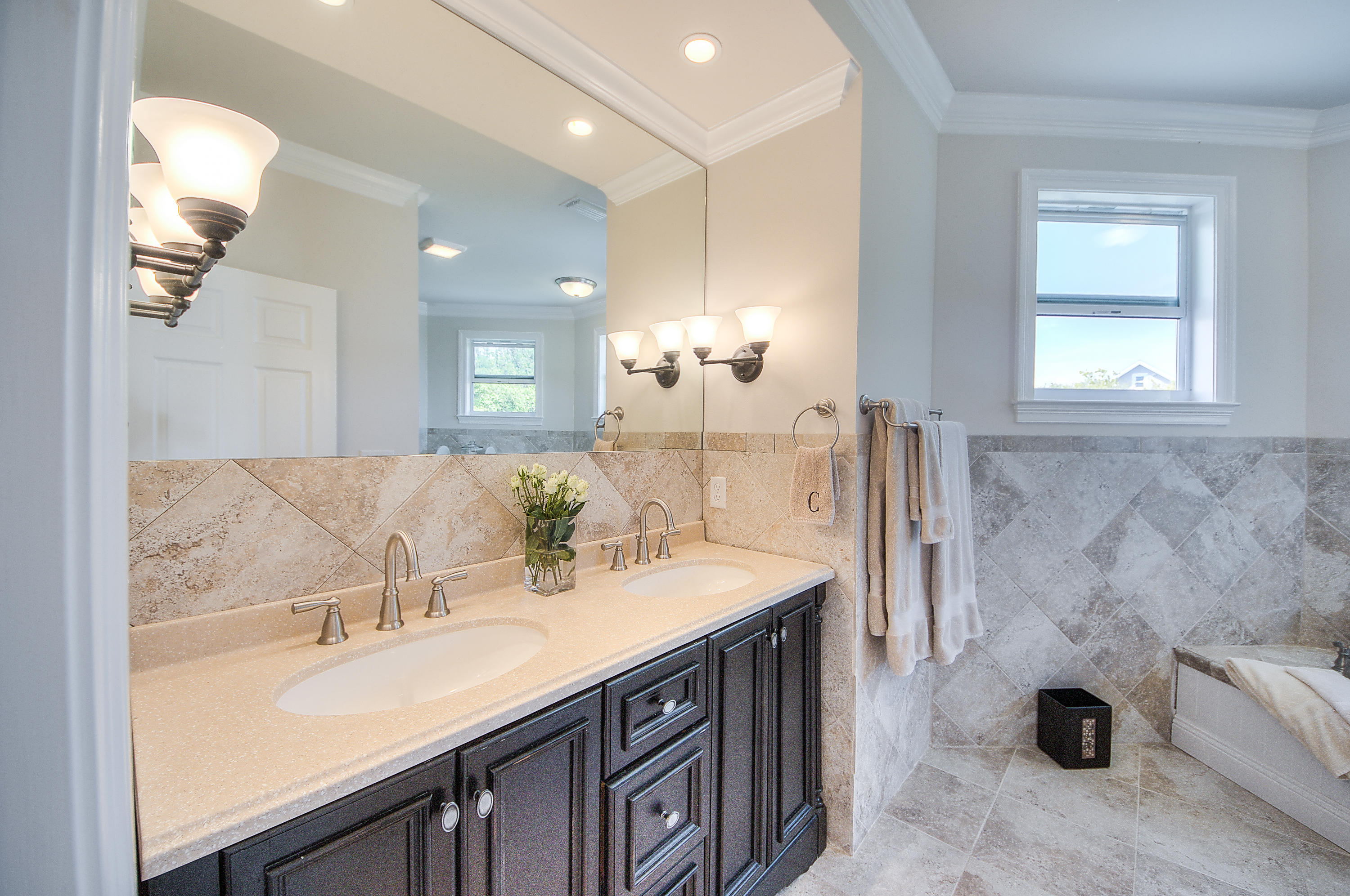 CRYSTAL BCH E1/2 LOTS 14 & 15 BLK 7 - Residential