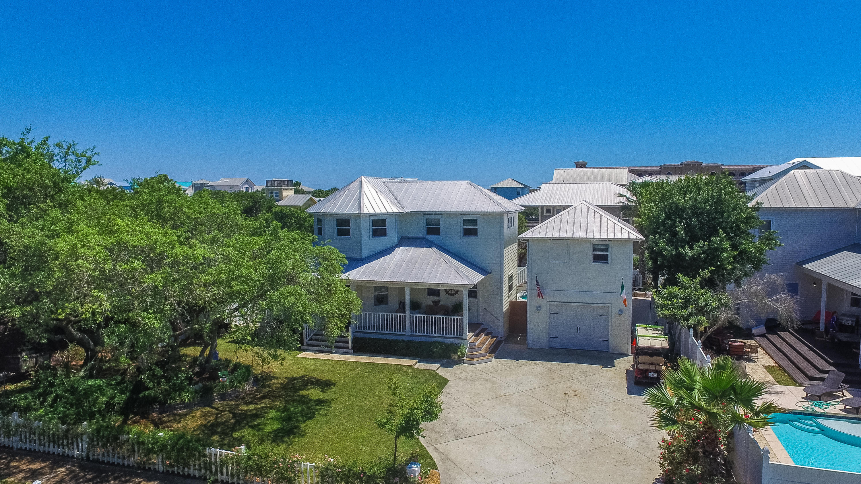 CRYSTAL BCH E1/2 LOTS 14 & 15 BLK 7 - Residential