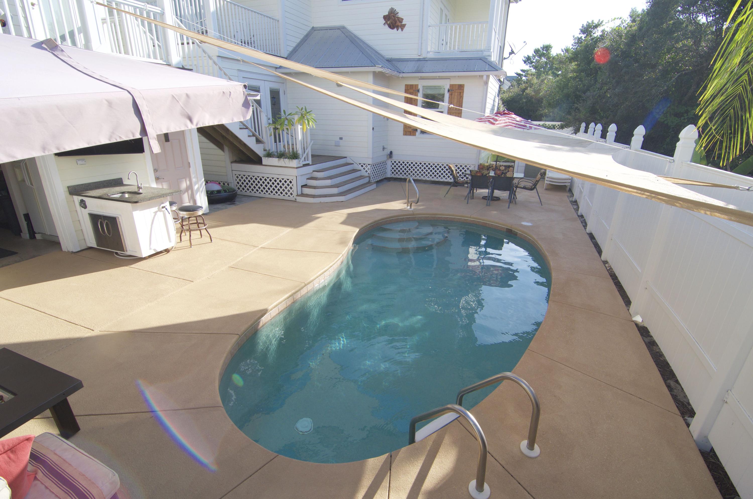 CRYSTAL BCH E1/2 LOTS 14 & 15 BLK 7 - Residential