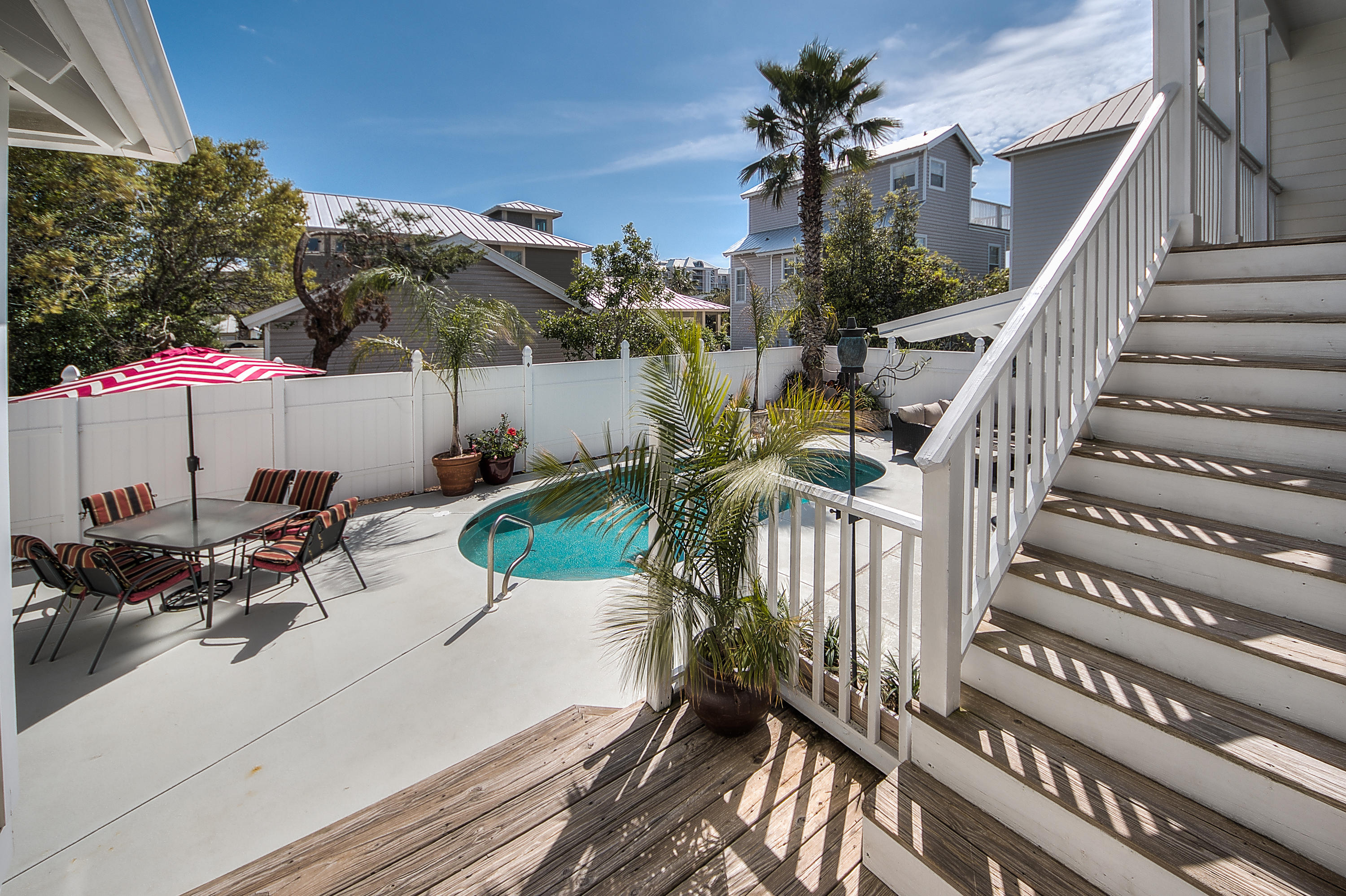 CRYSTAL BCH E1/2 LOTS 14 & 15 BLK 7 - Residential