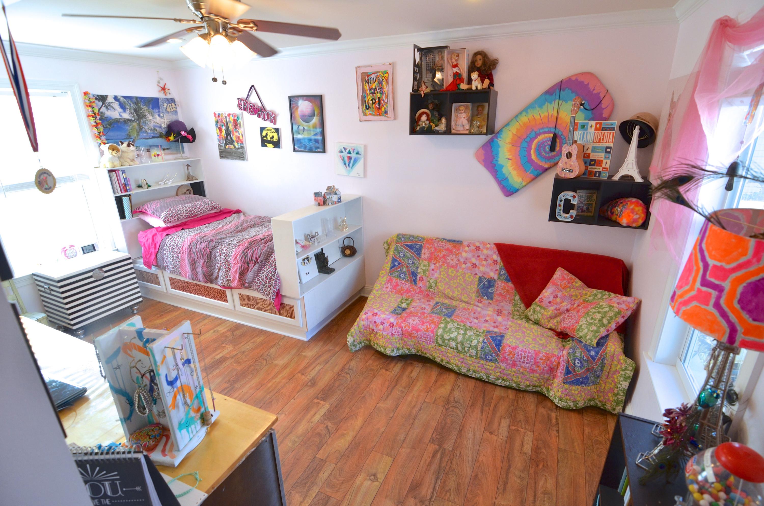 CRYSTAL BCH E1/2 LOTS 14 & 15 BLK 7 - Residential