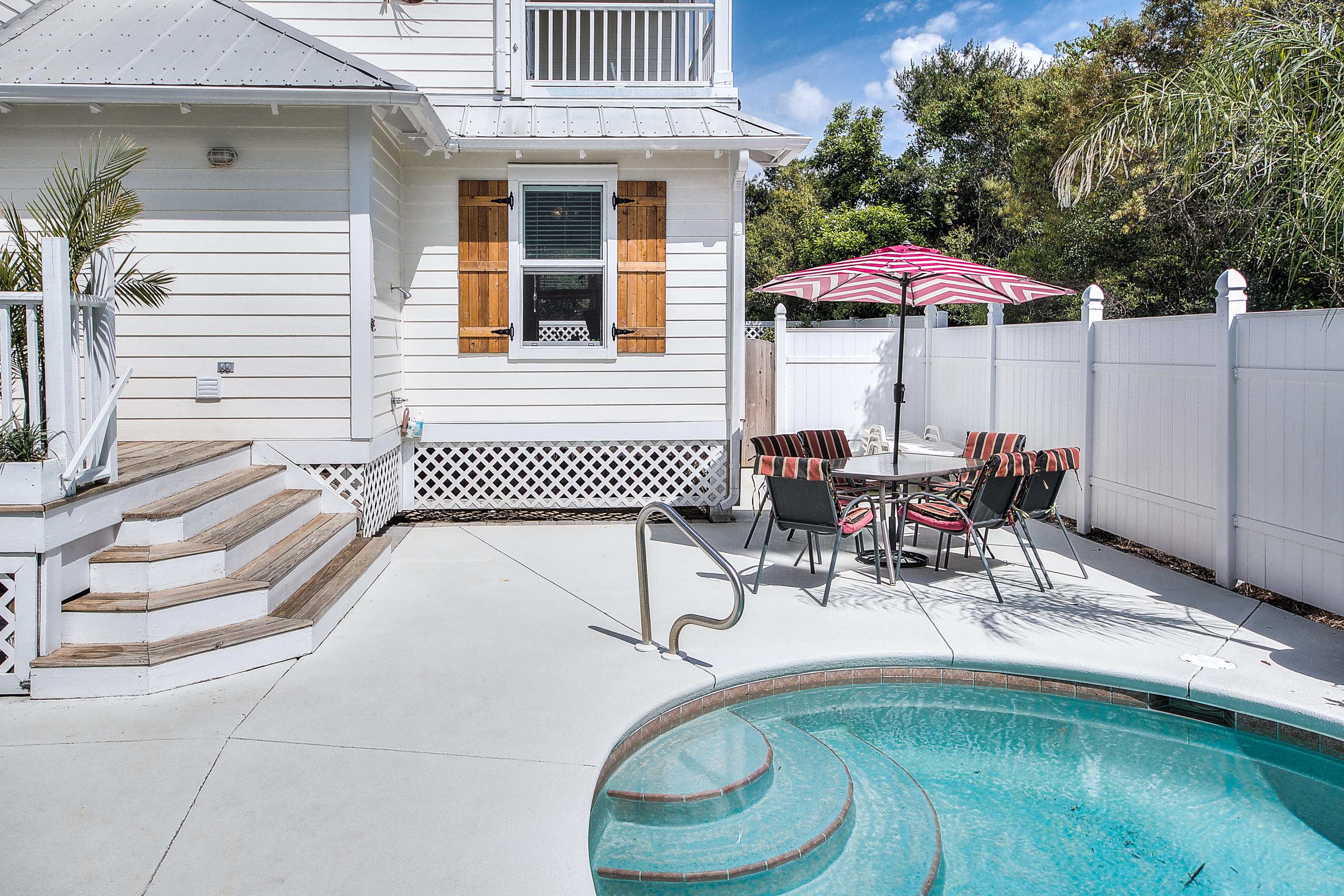 CRYSTAL BCH E1/2 LOTS 14 & 15 BLK 7 - Residential