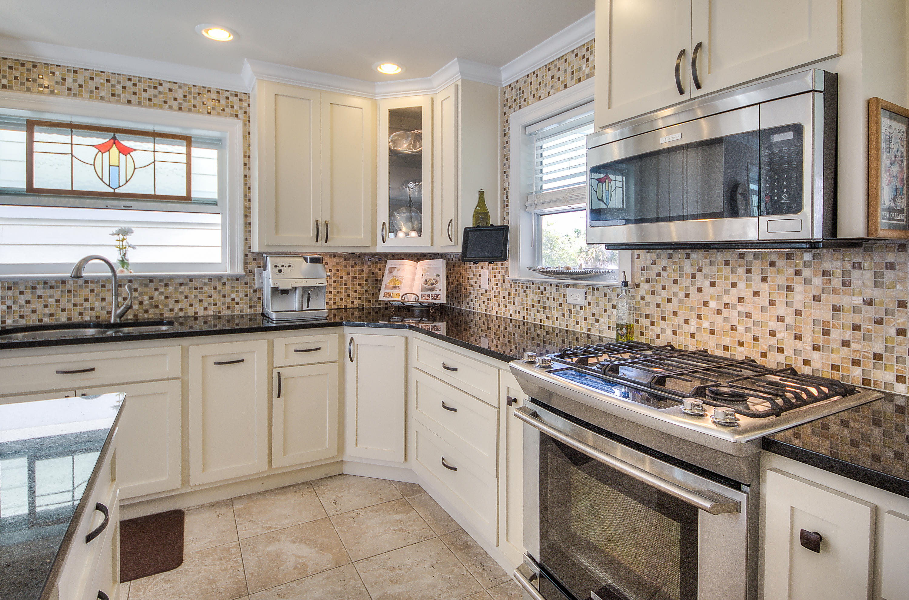 CRYSTAL BCH E1/2 LOTS 14 & 15 BLK 7 - Residential