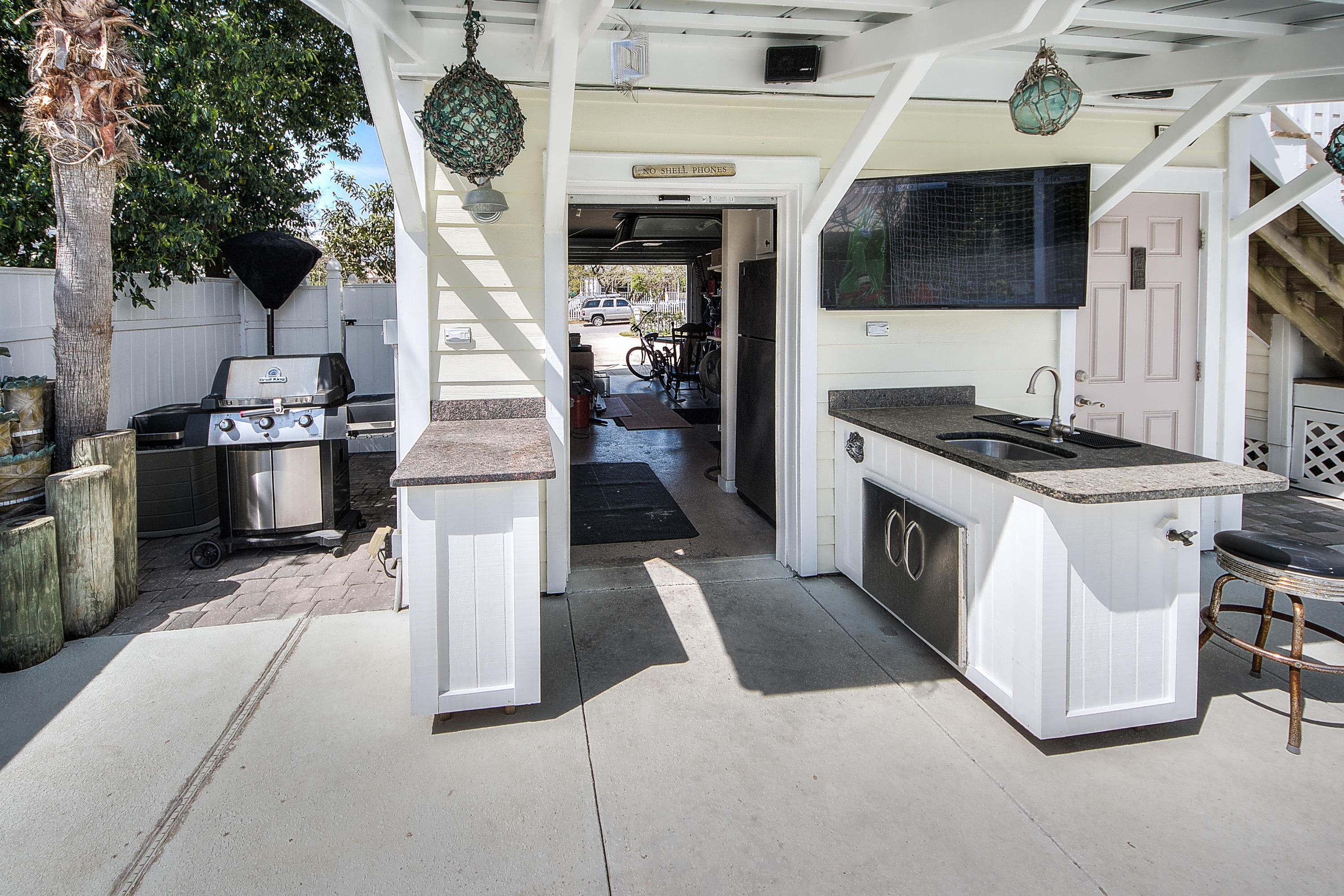 CRYSTAL BCH E1/2 LOTS 14 & 15 BLK 7 - Residential