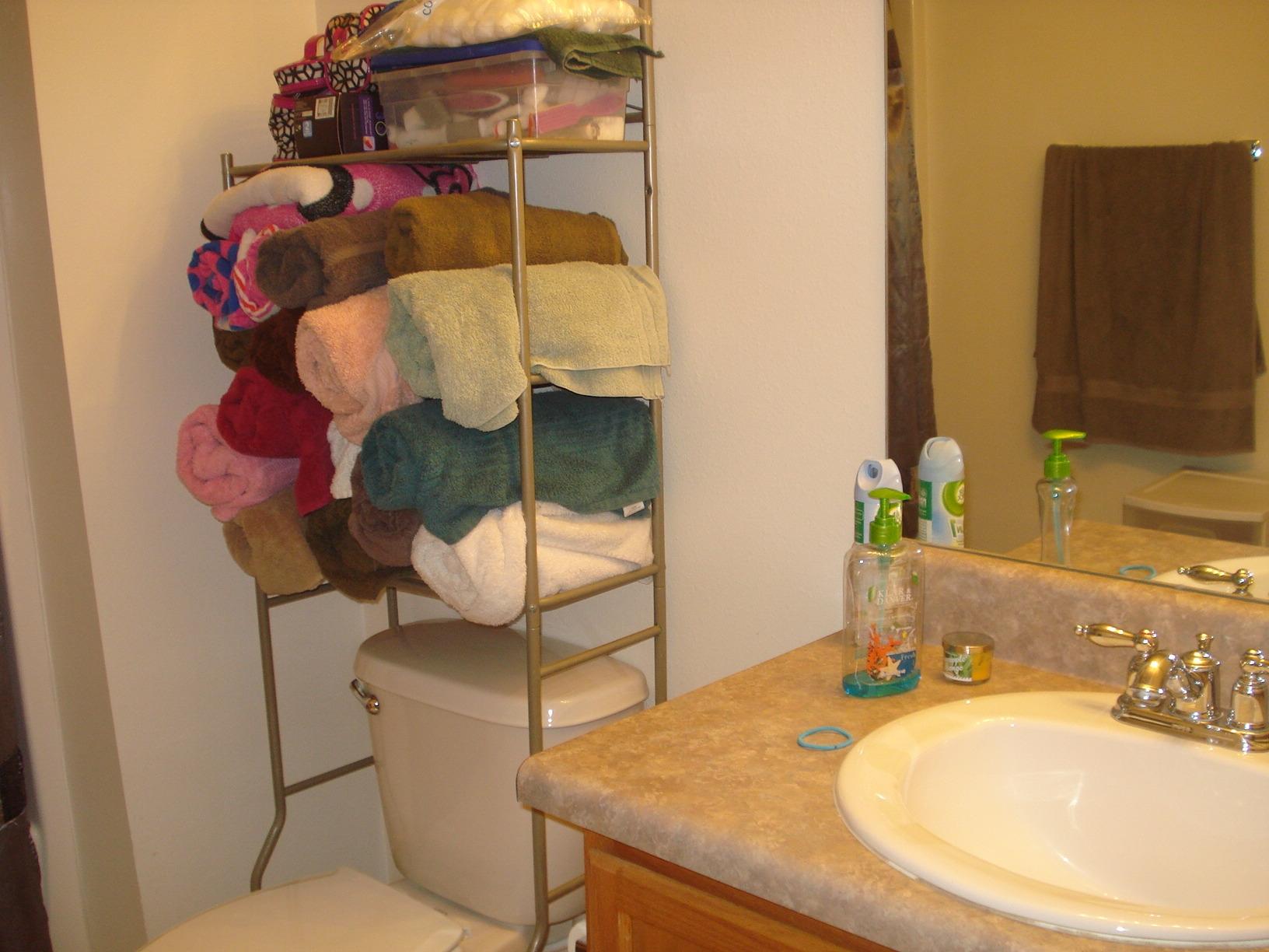 ROLLING PINES - Residential