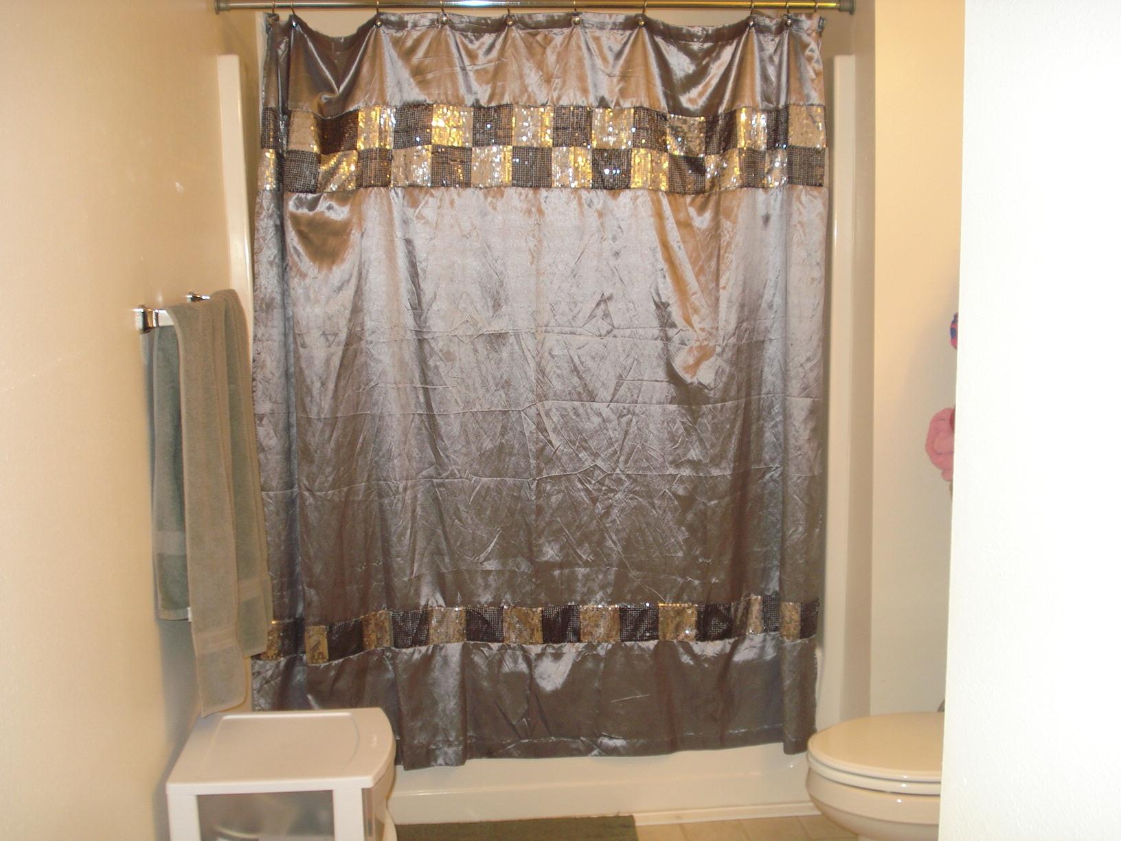 ROLLING PINES - Residential