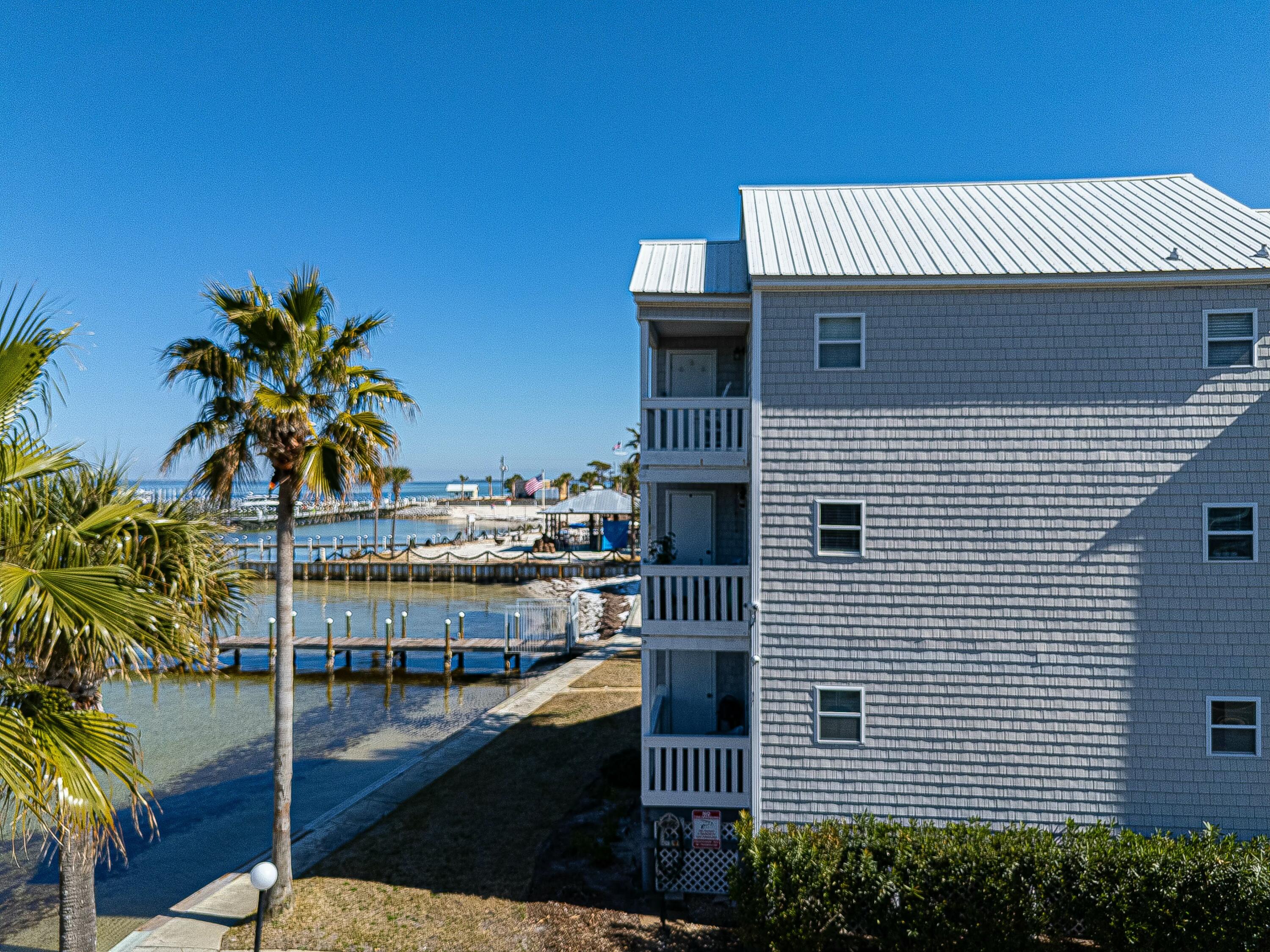 HERMITAGE CONDOMINIUM - Residential
