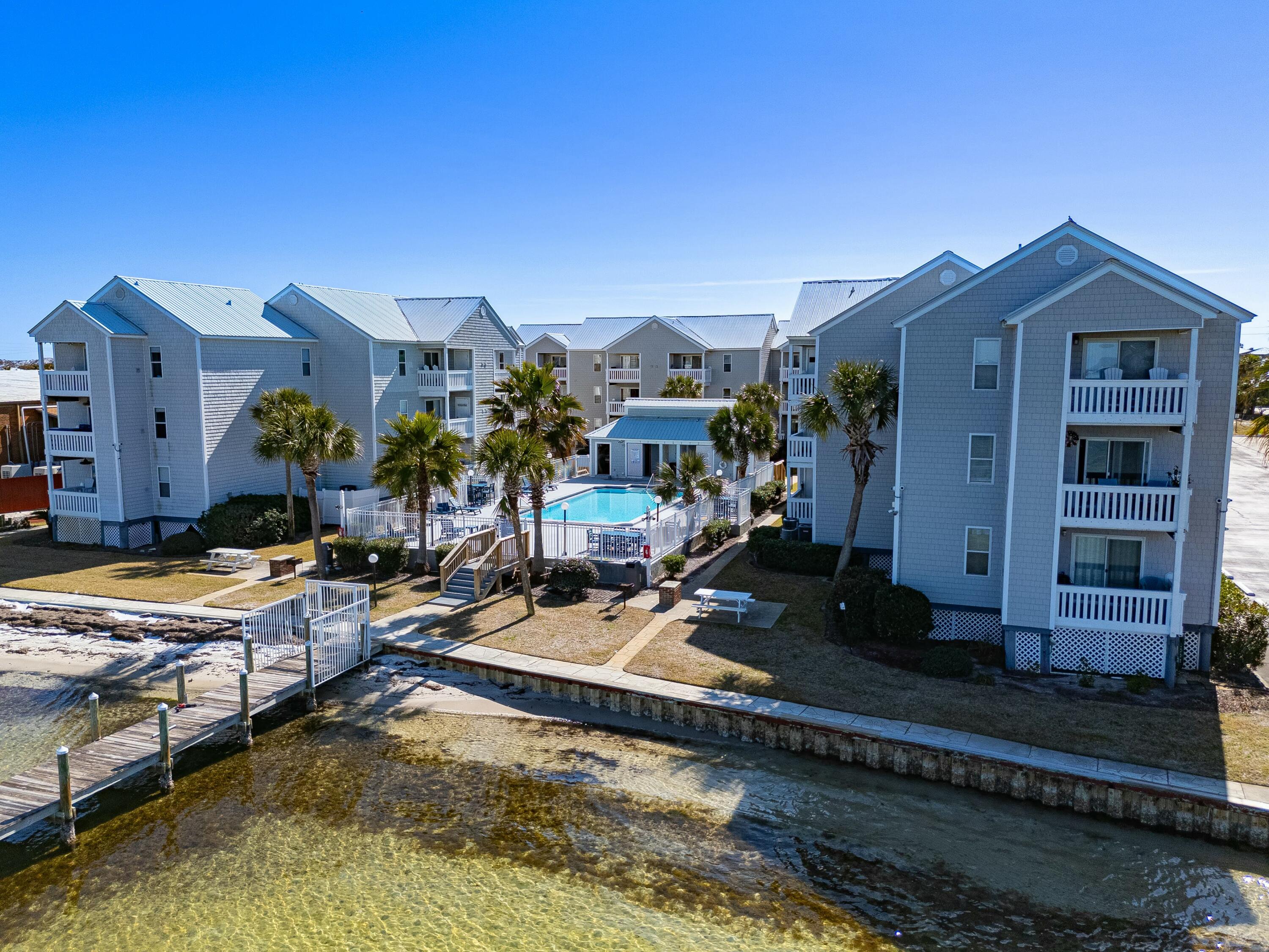 HERMITAGE CONDOMINIUM - Residential